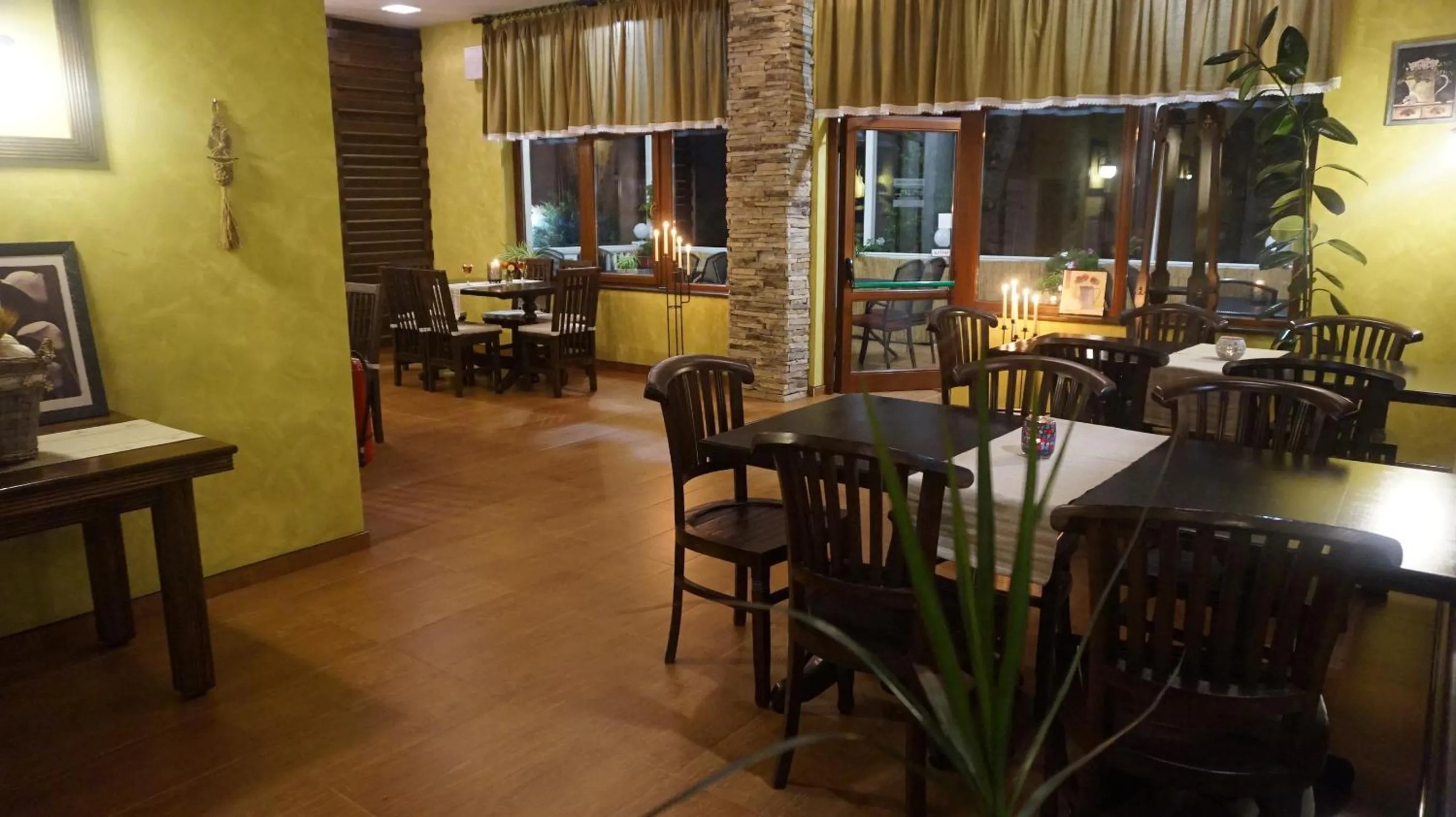 Restaurant/places to eat in Хотел Стиляна/Hotel Stilyana