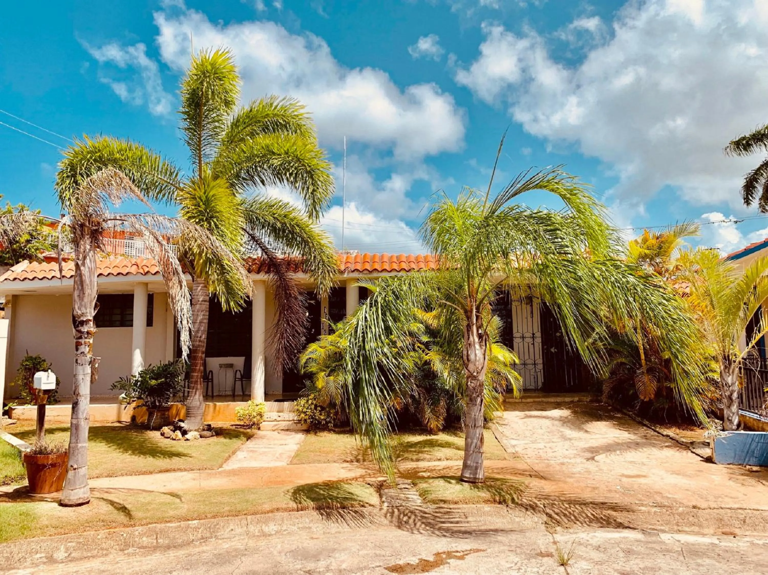 Property building in Atenas City Inn