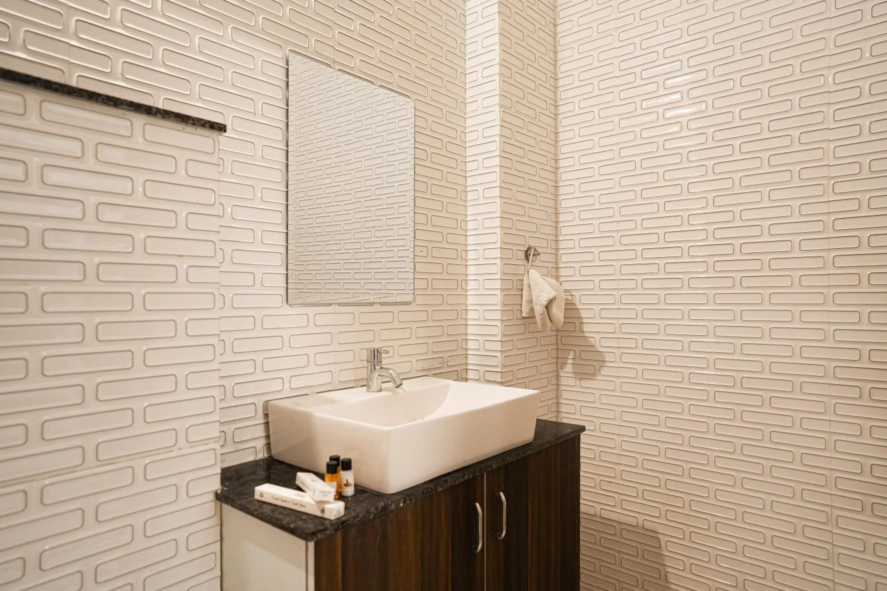 Bathroom in Villa Tha Gadh Bansiya