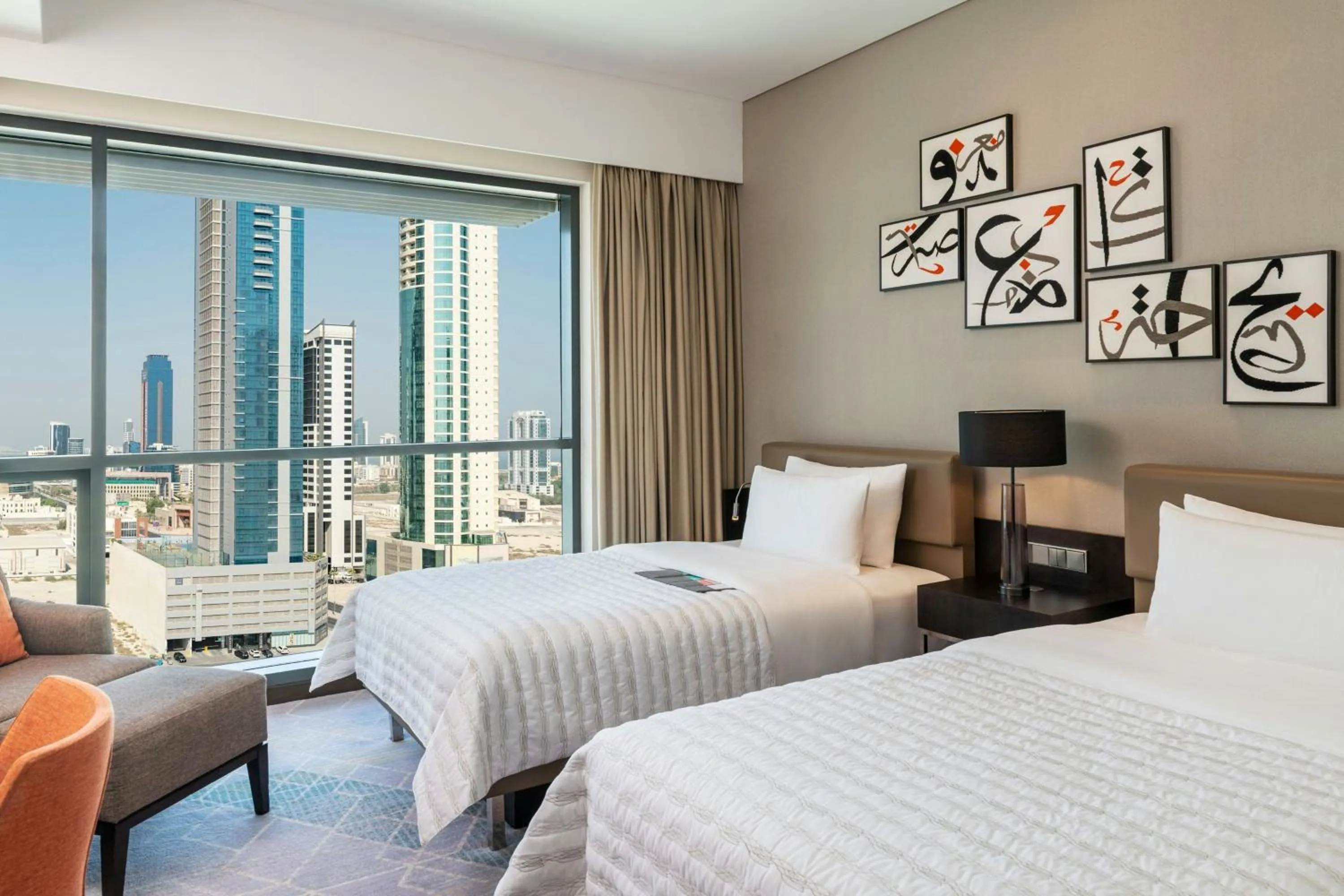 Photo of the whole room, Bed in Le Meridien City Centre Bahrain