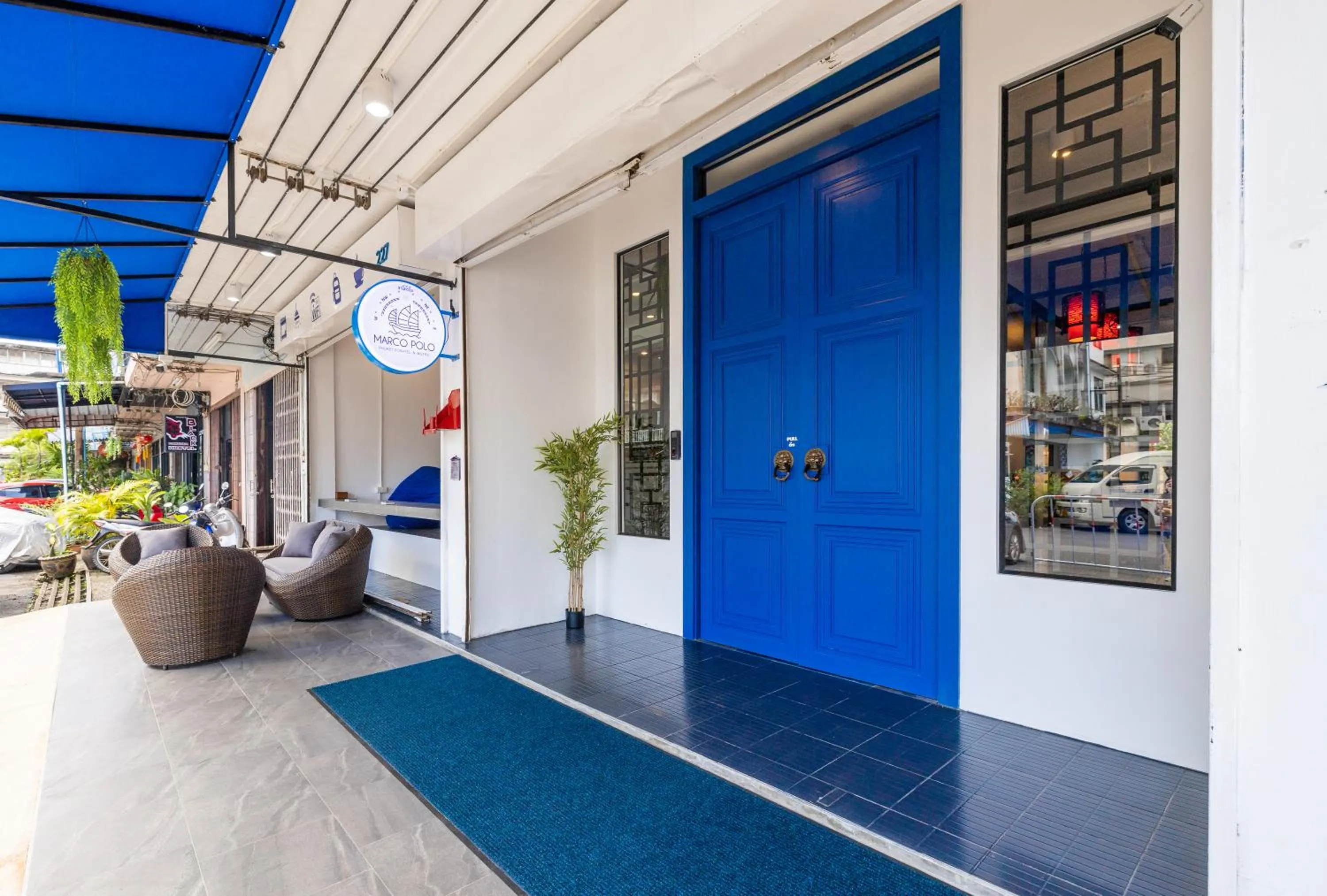 Property building in Marco Polo Phuket Poshtel & Bistro