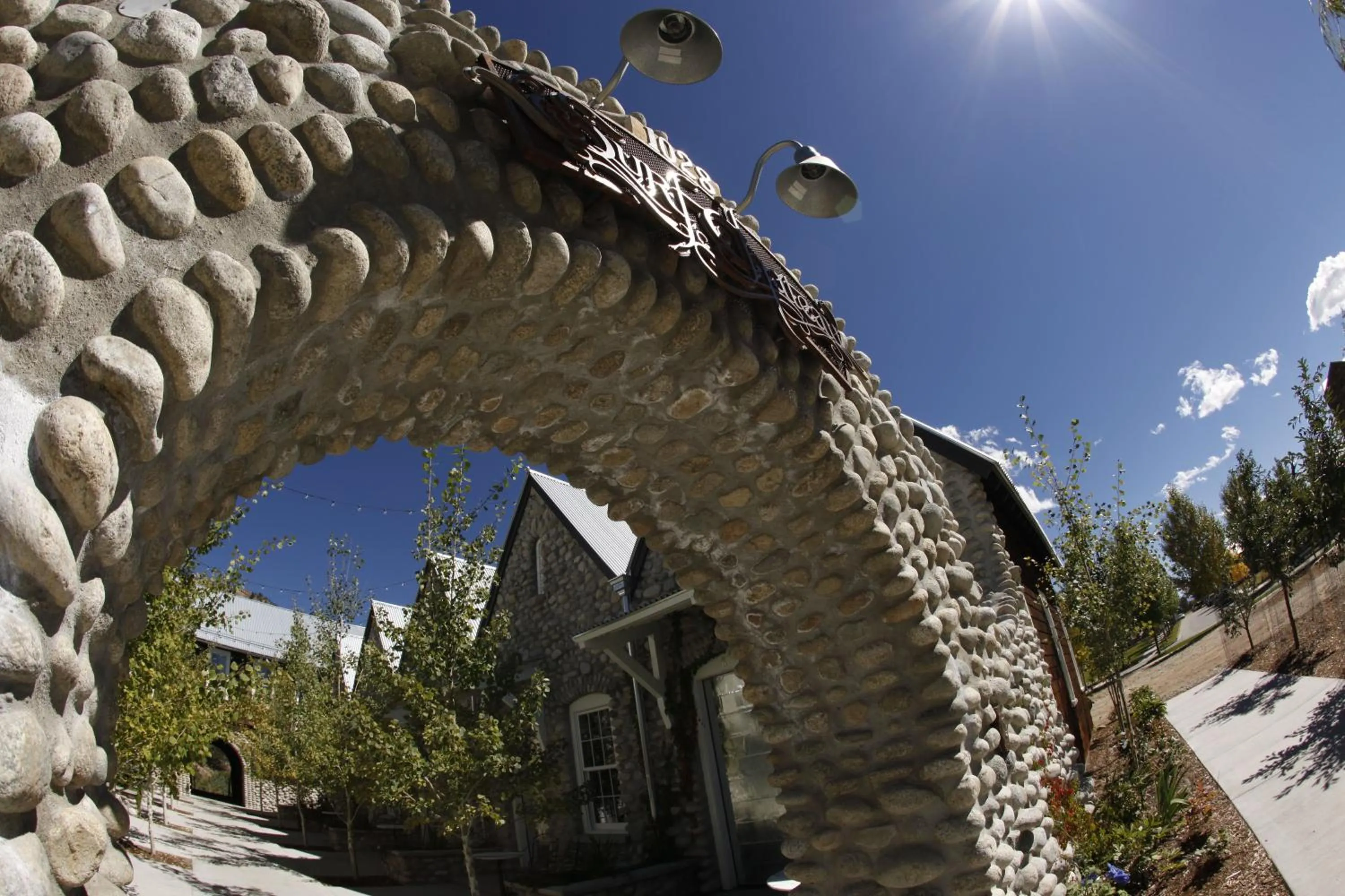 Facade/entrance in Surf Hotel & Chateau