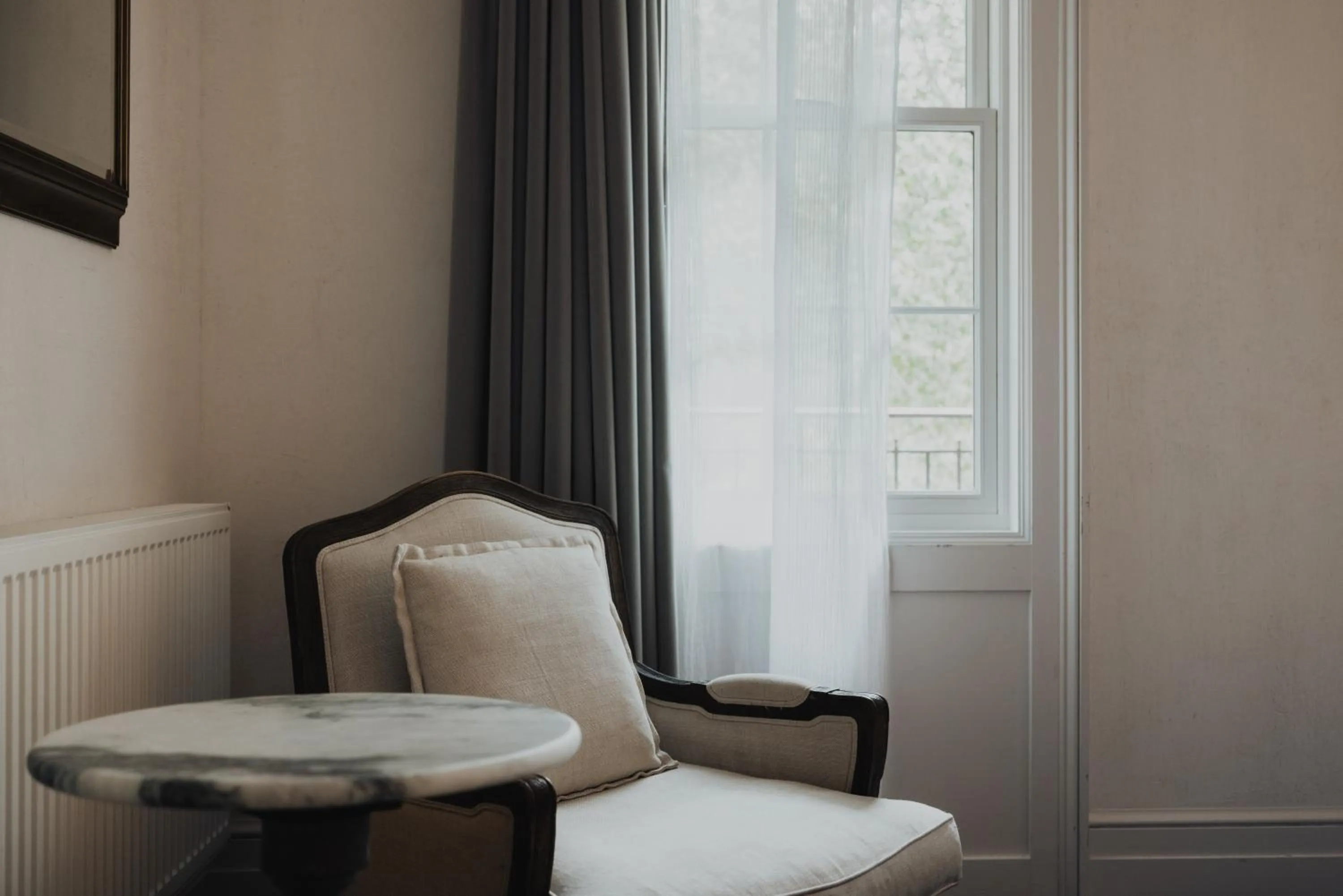 Seating area in Surf Hotel & Chateau