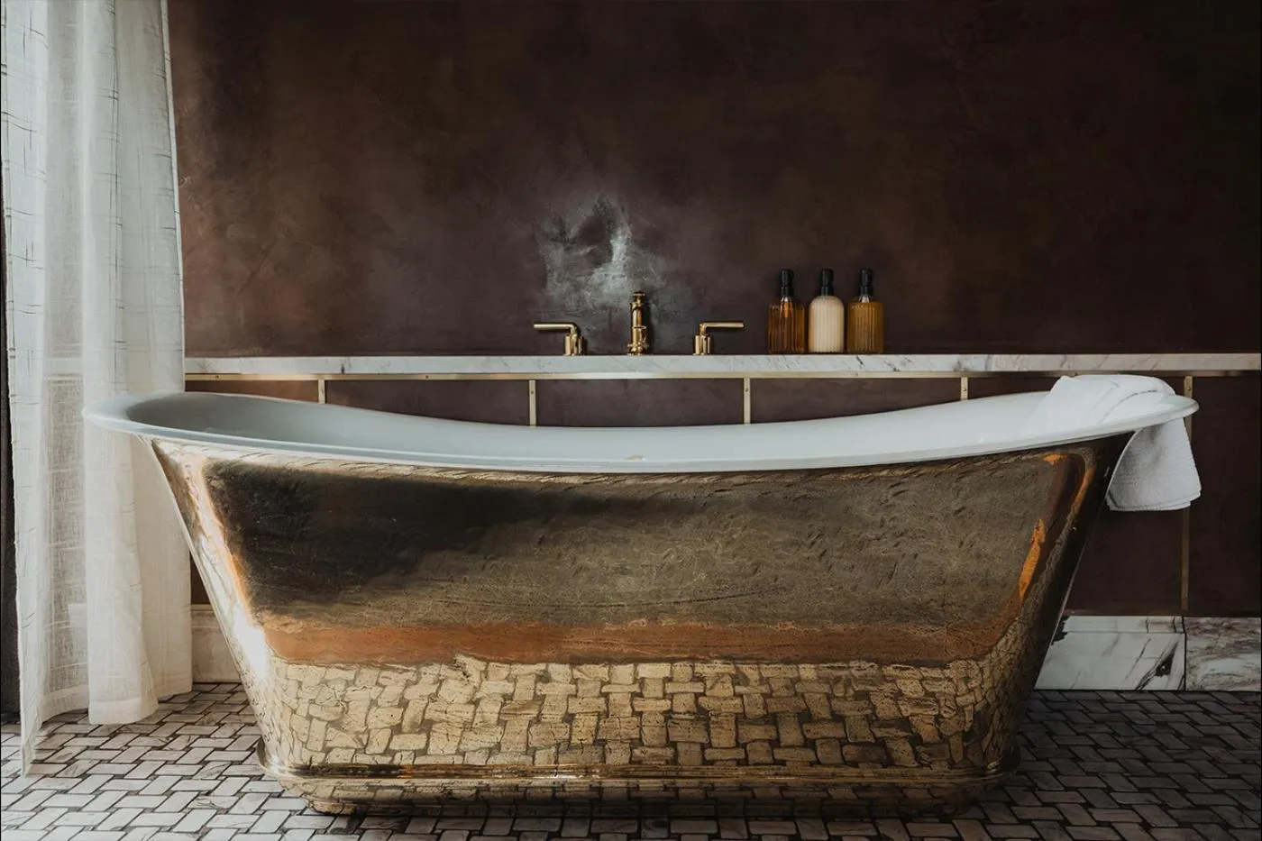 Bath in Surf Hotel & Chateau