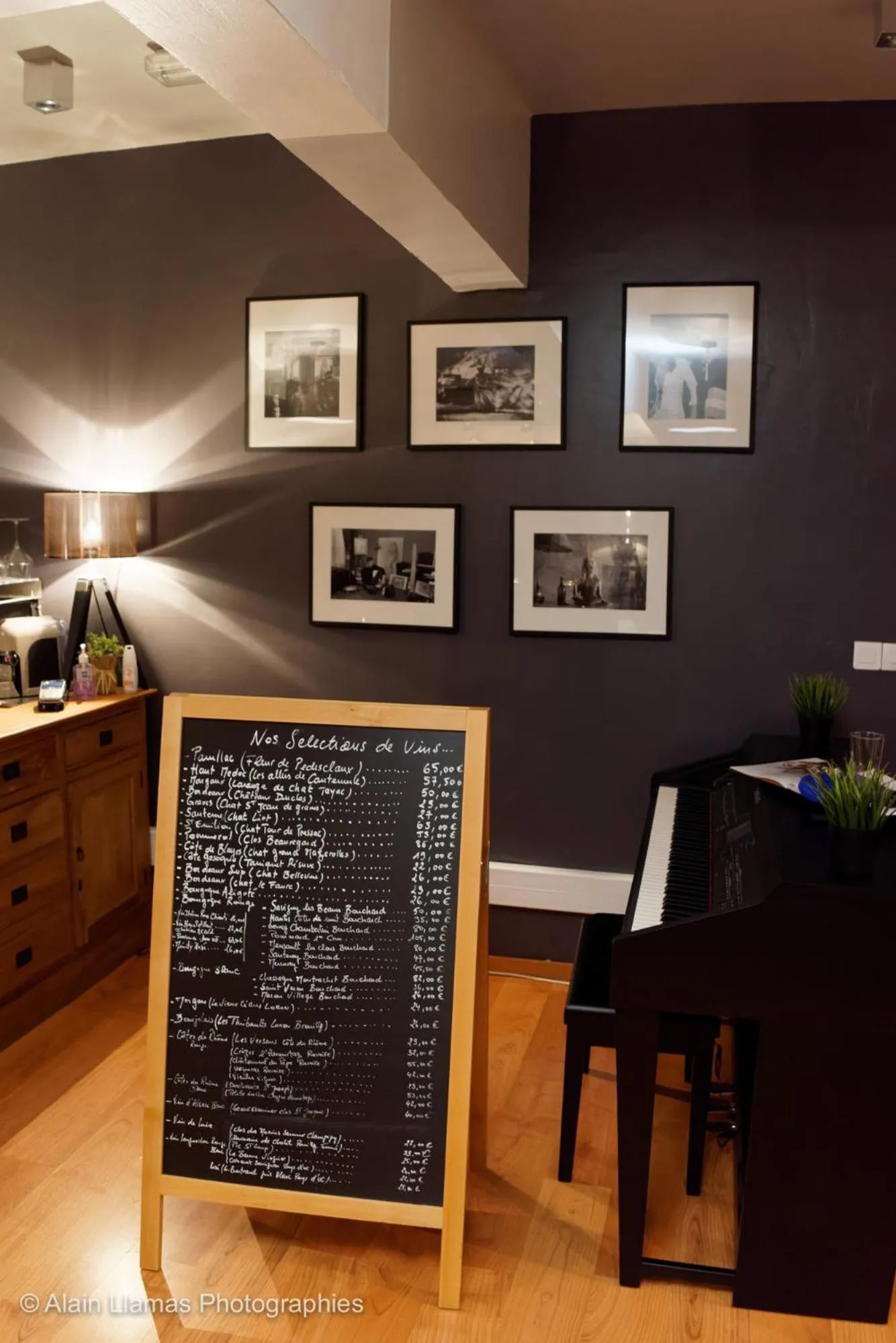 Food in Hotel Atlantis