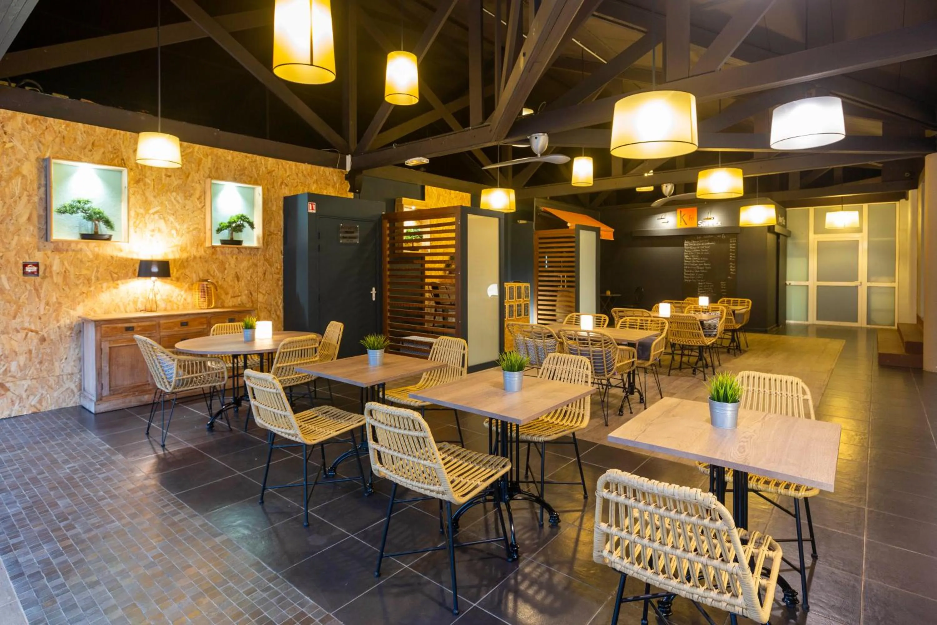 Breakfast in Hotel Atlantis