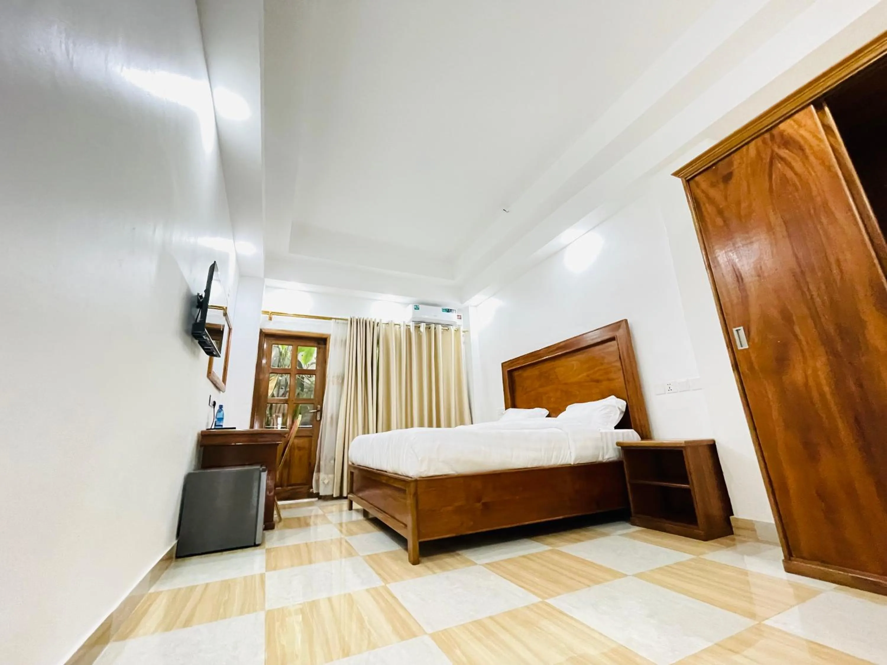 Photo of the whole room in Pulickal Heights Hotel