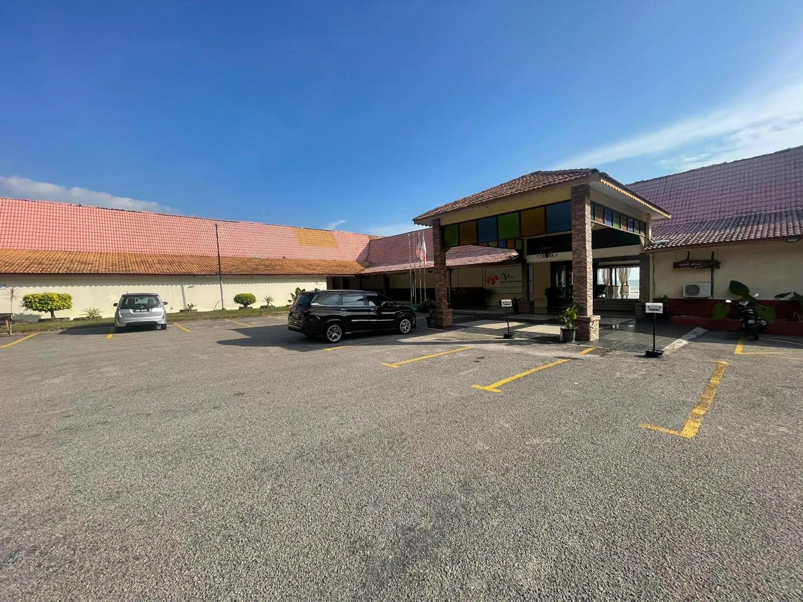 Lovita Tanjung Bidara Beach Resort