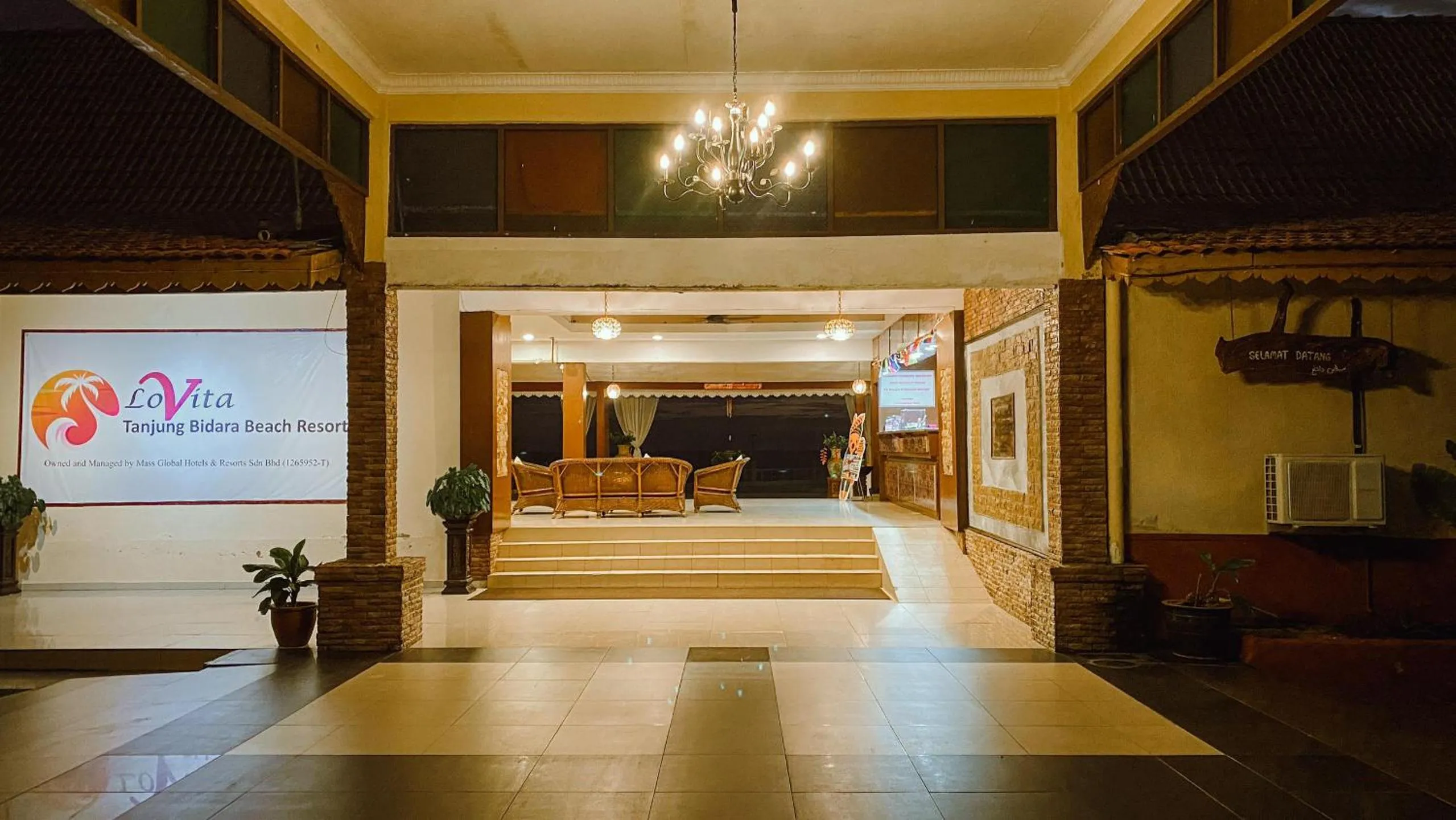 Lovita Tanjung Bidara Beach Resort