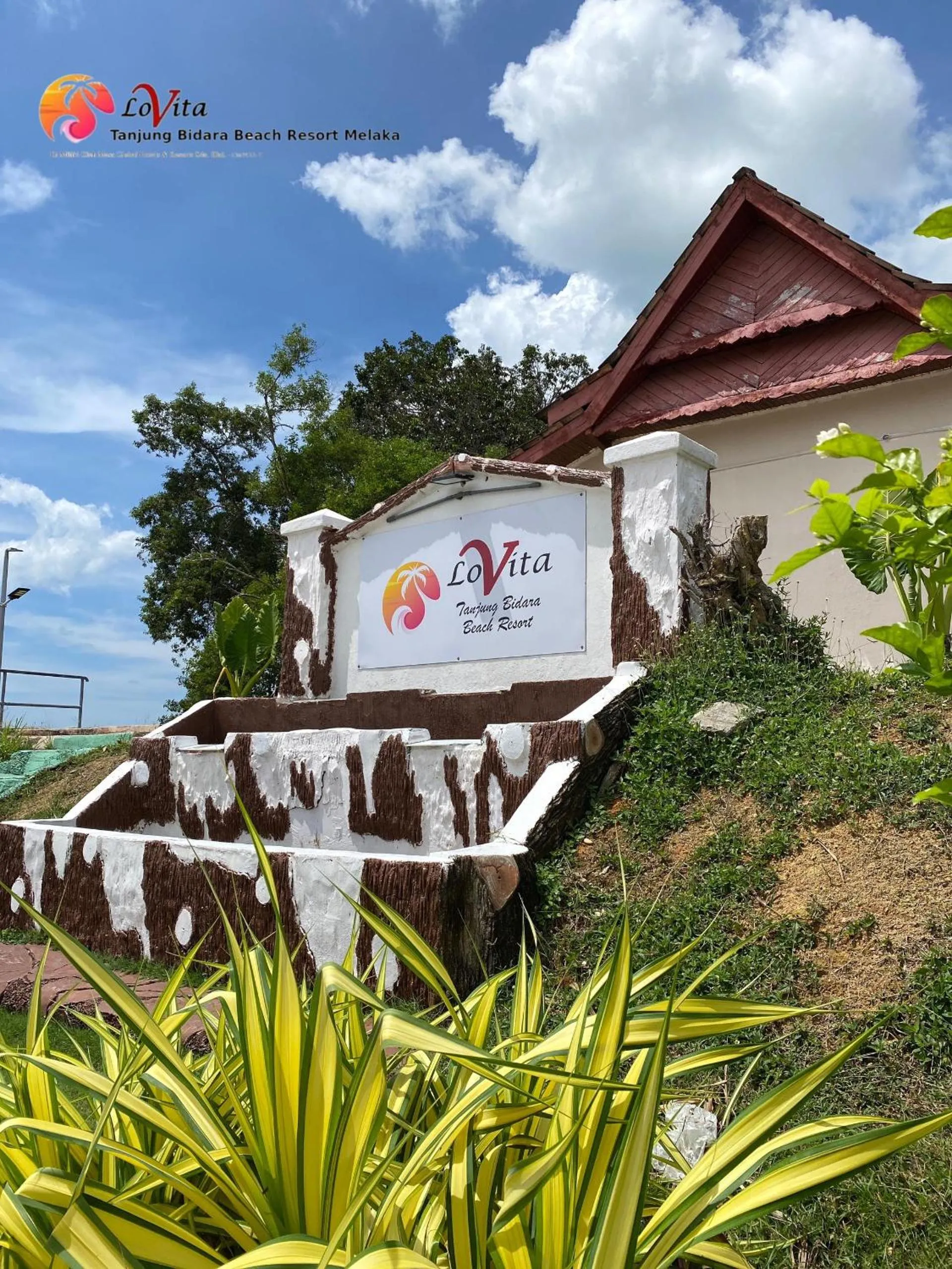 Lovita Tanjung Bidara Beach Resort