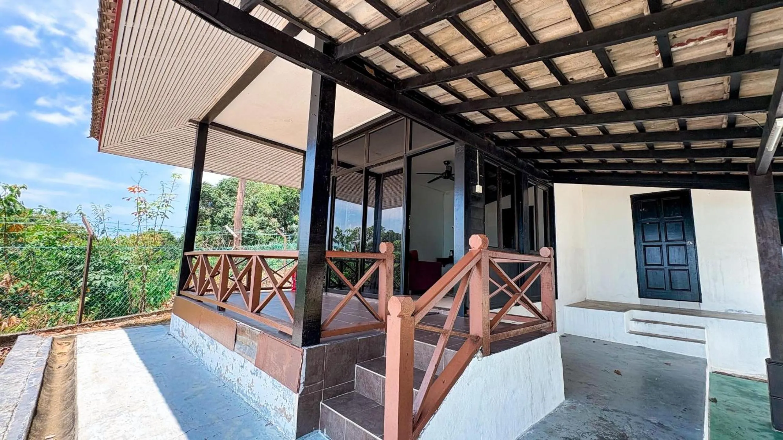 Lovita Tanjung Bidara Beach Resort