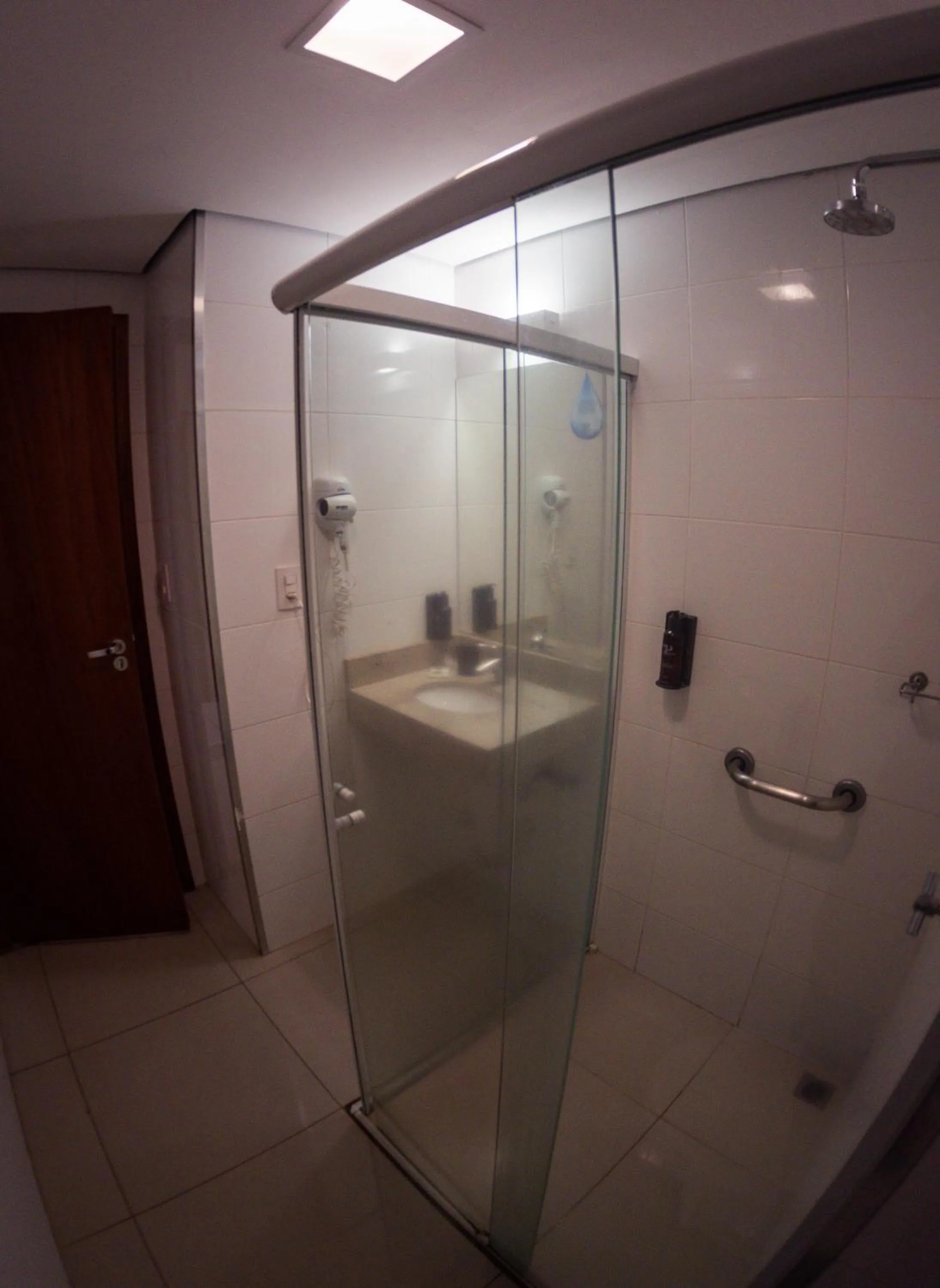 Bathroom in Ipe Center Hotel