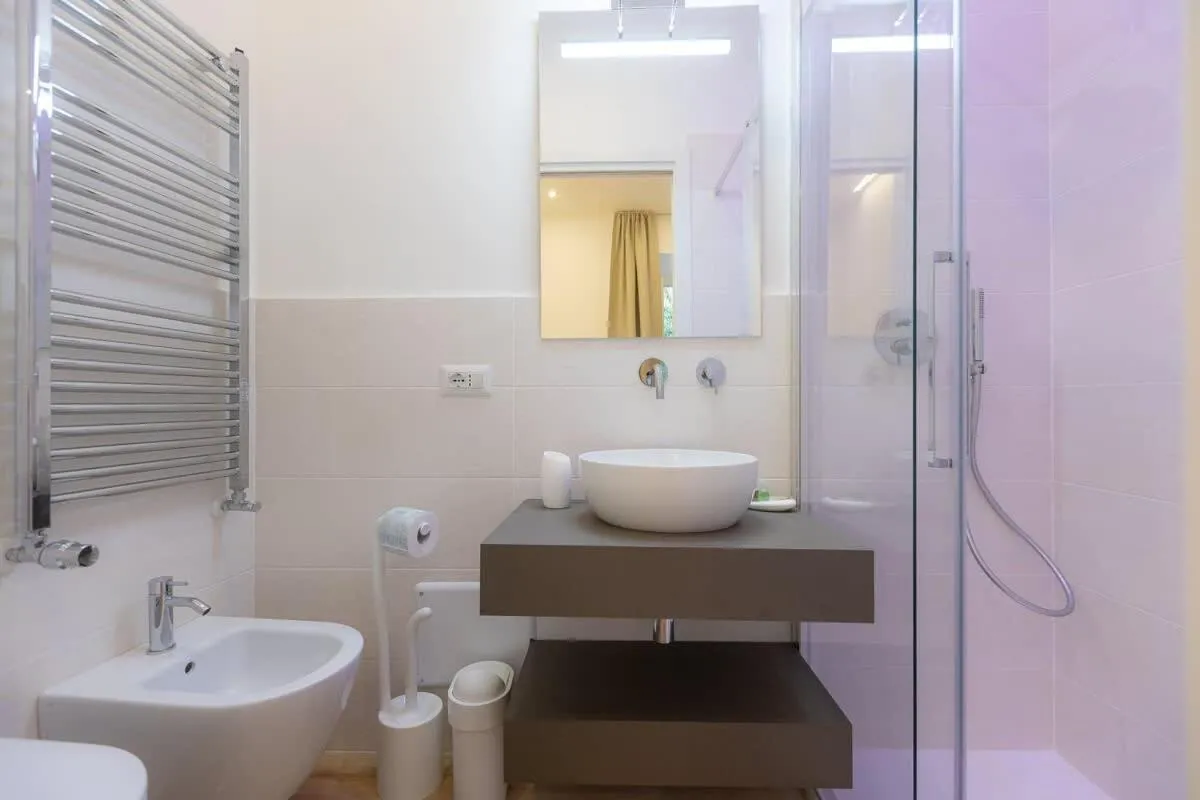 Colosseum Holidays - Three-Bedroom Apartment