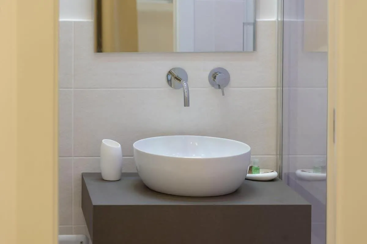 Colosseum Holidays - Three-Bedroom Apartment