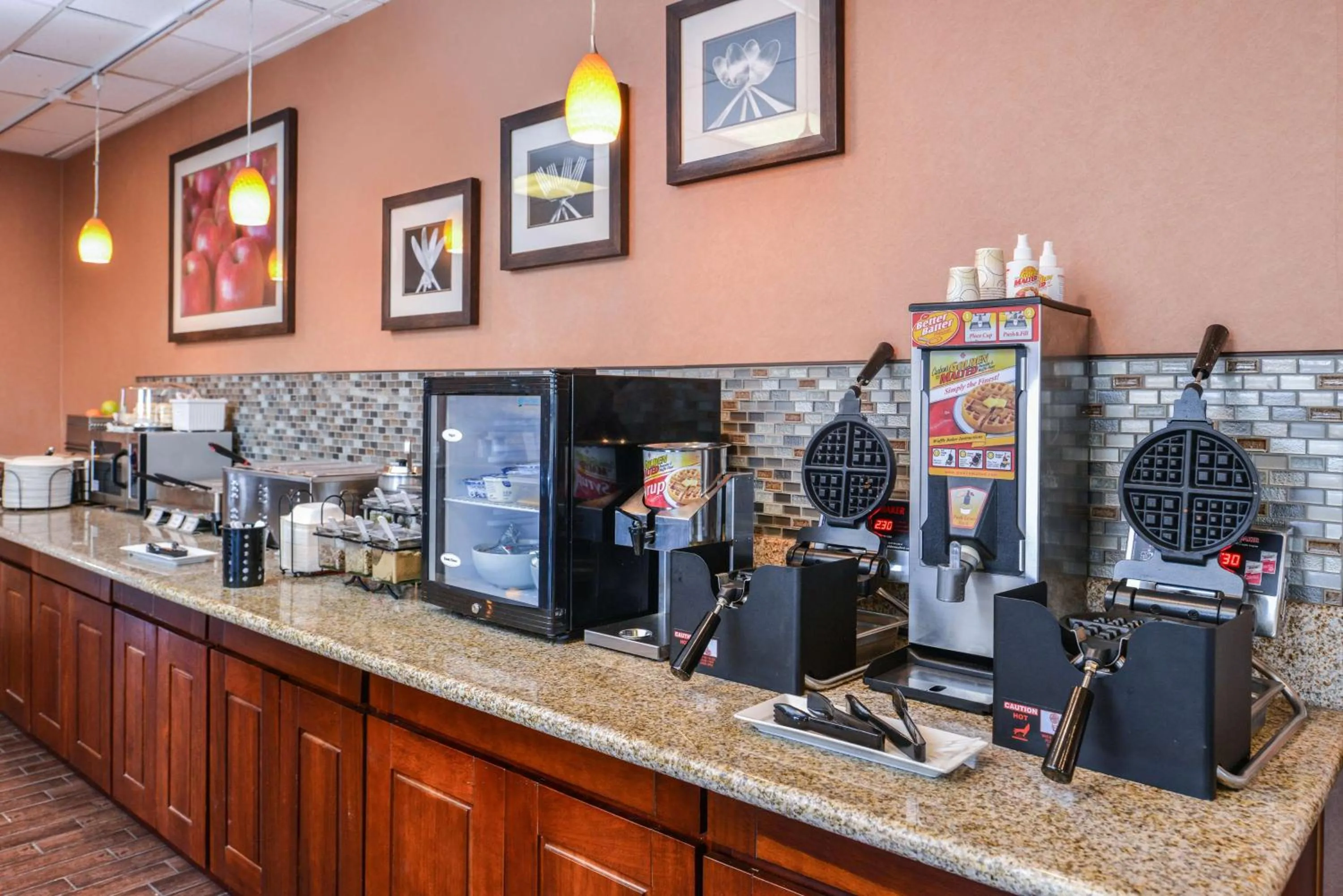 Breakfast in Best Western Plus Rama Inn