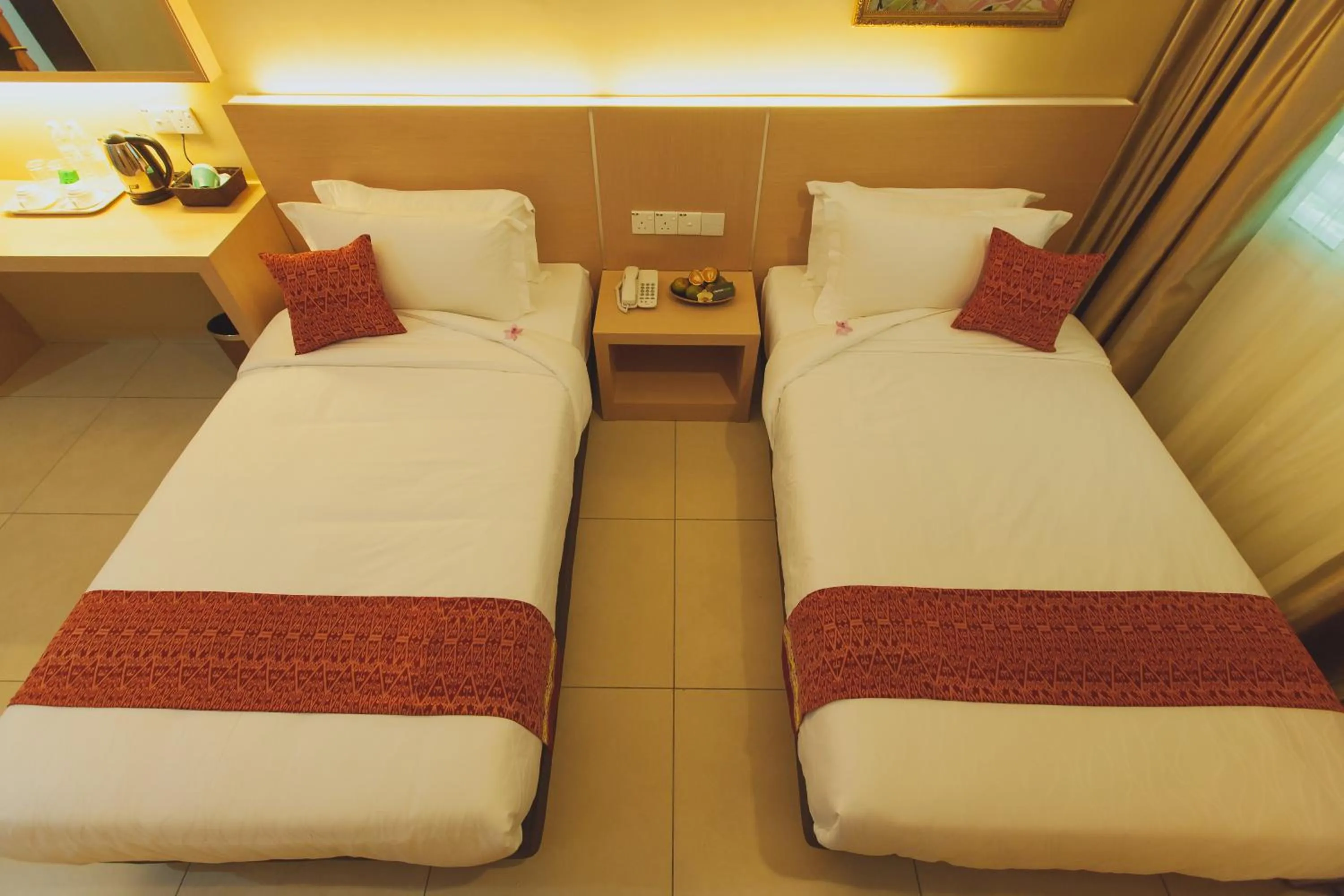 Bedroom, Bed in Paragon Lutong Hotel
