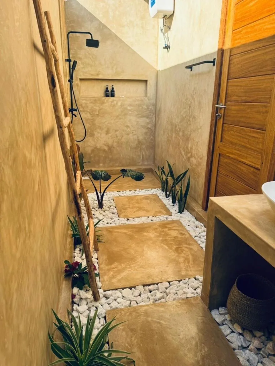 Shower in Salida Beach Zanzibar