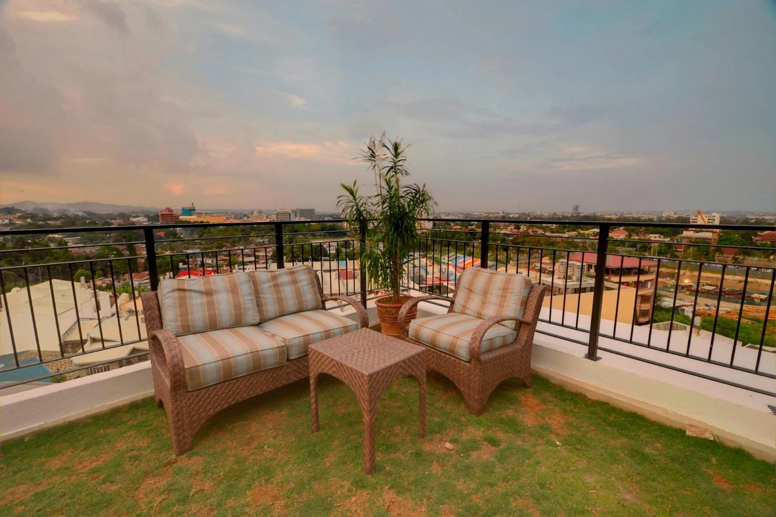 Garden in Zerenity Hotel & Suites