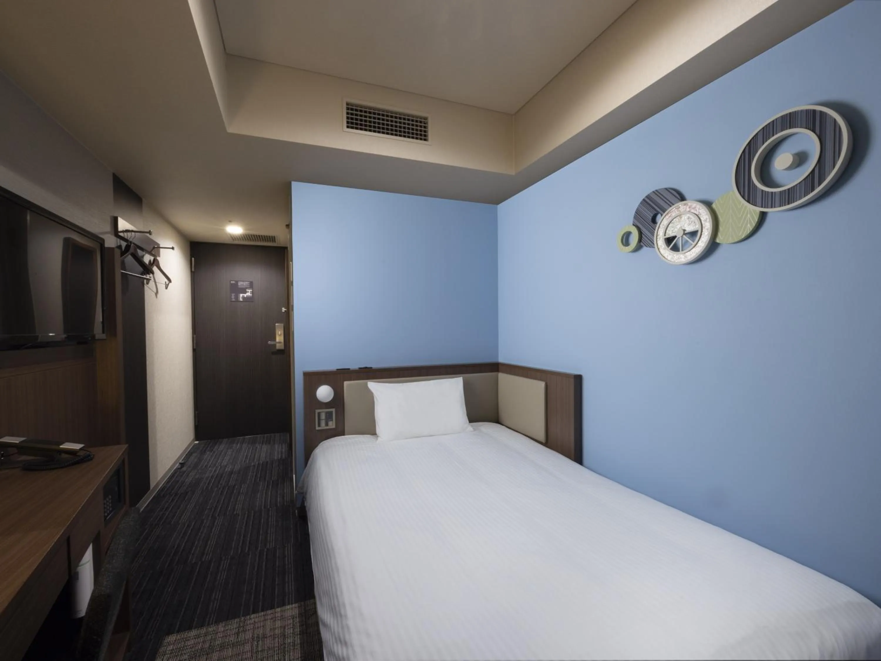 Bed in ibis Styles Kyoto Shijo