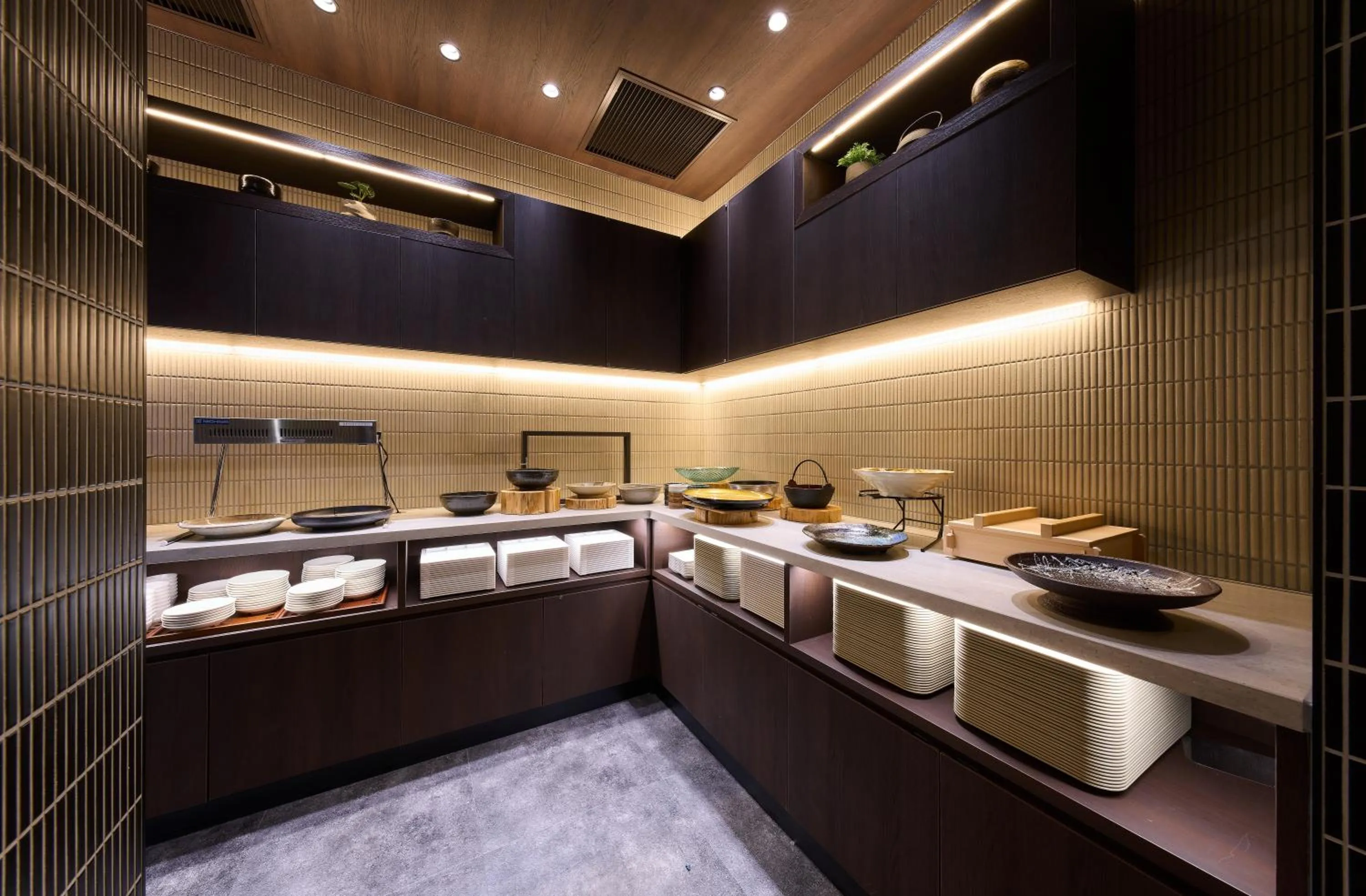 Restaurant/places to eat in ibis Styles Kyoto Shijo