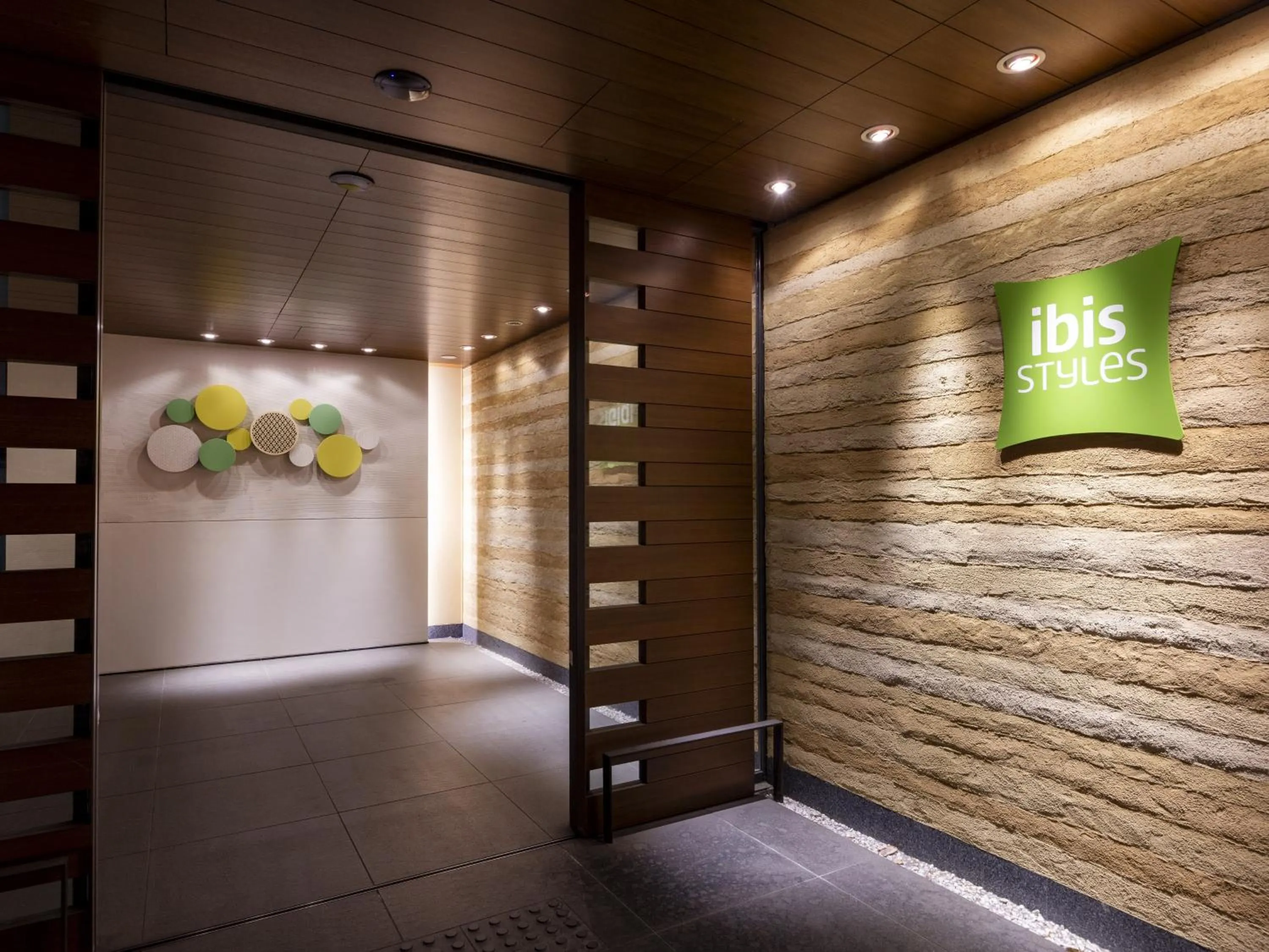 Facade/entrance in ibis Styles Kyoto Shijo