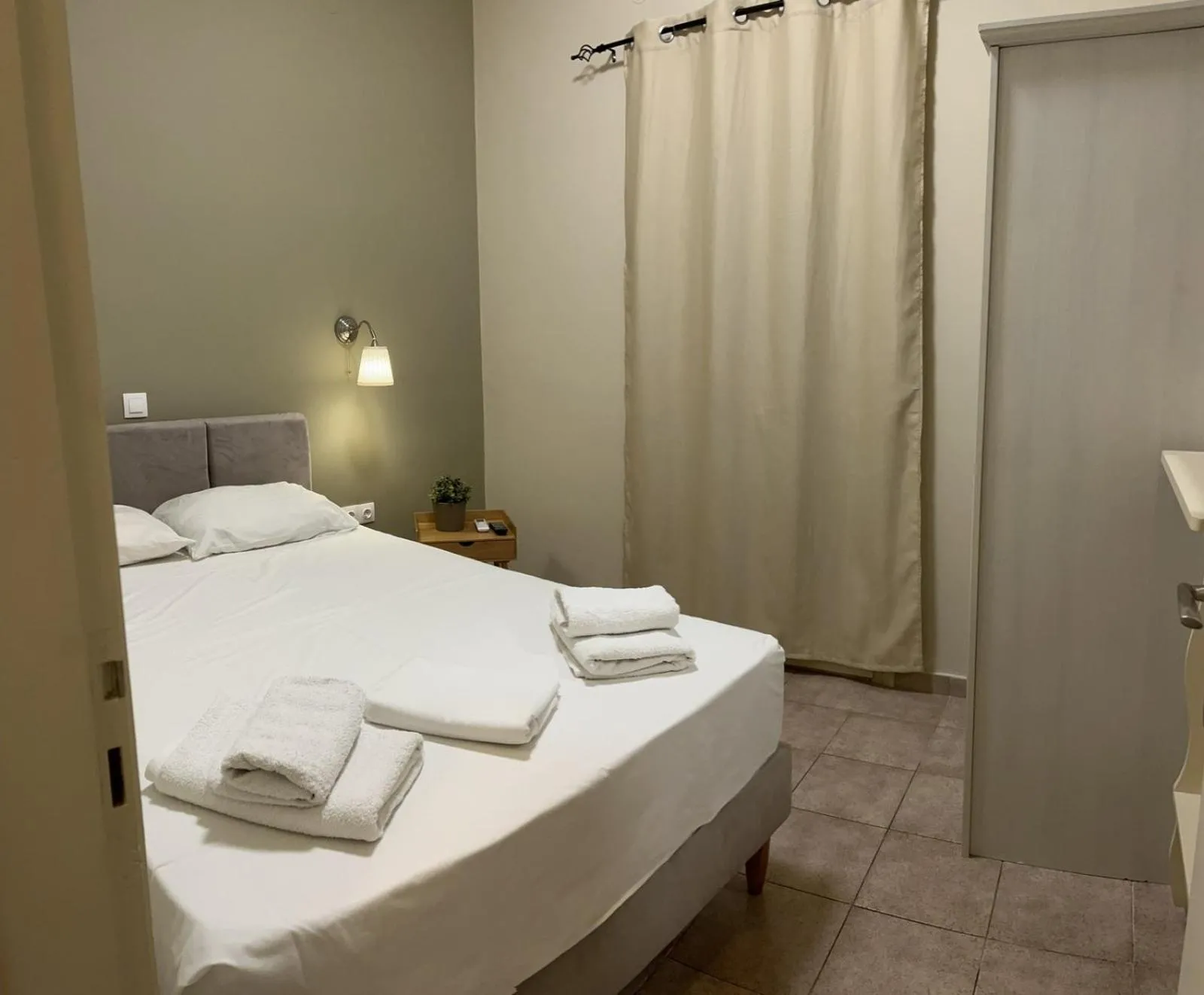 Maro's Apartments