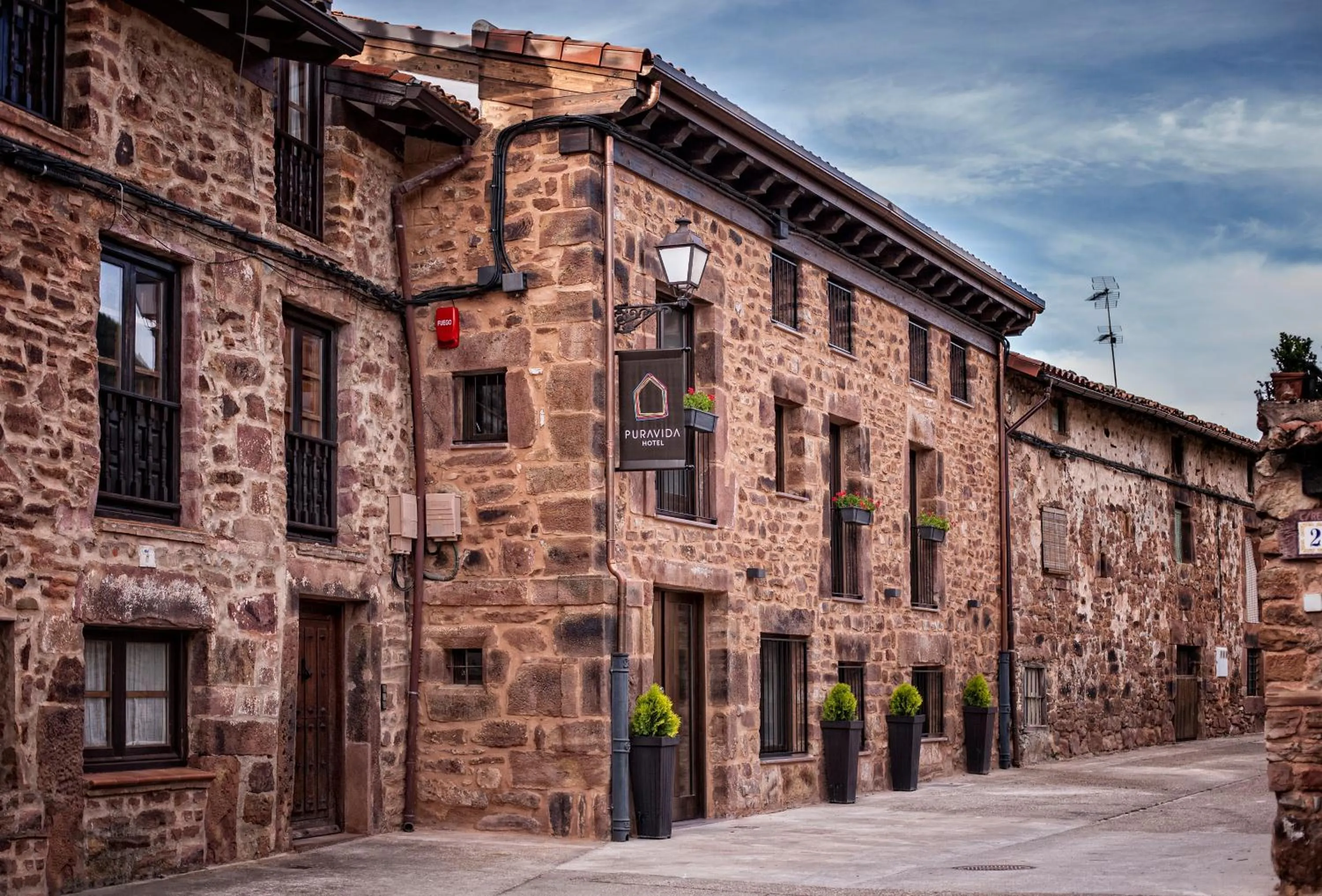 Property building in Hotel Pura Vida