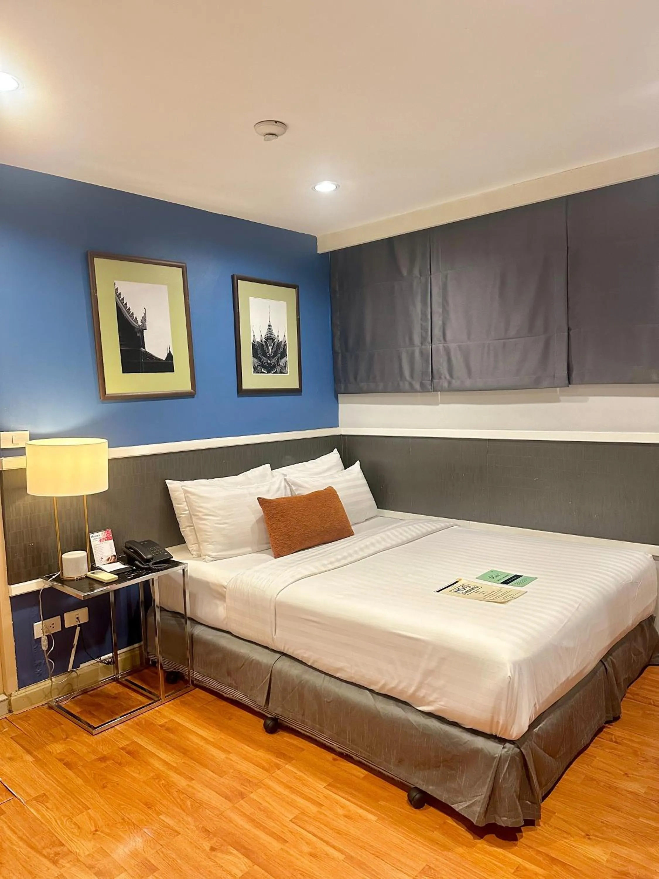 Bed in Alt Hotel Nana by UHG