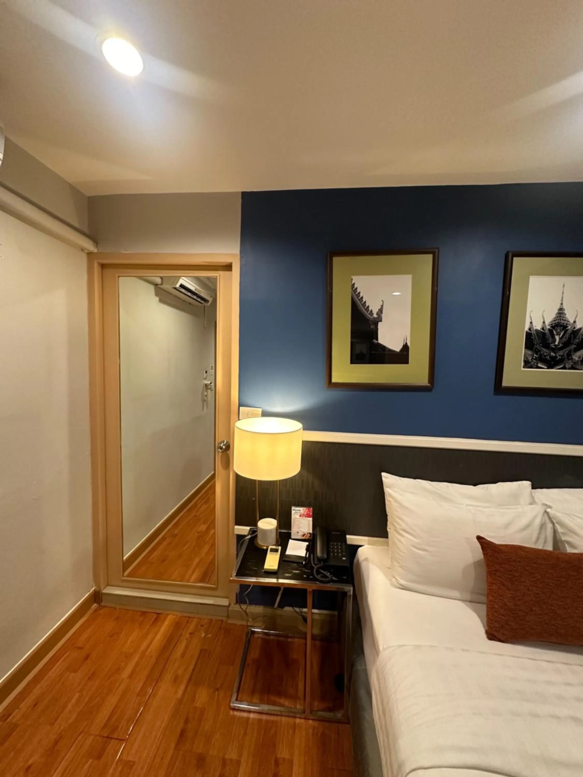 Bed in Alt Hotel Nana by UHG