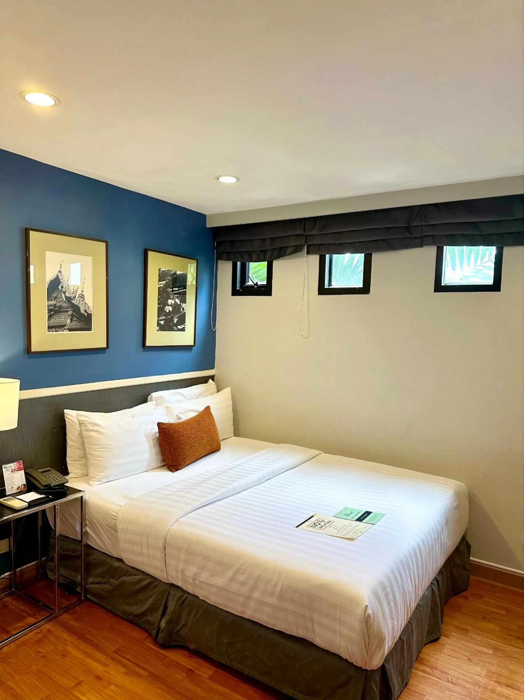 Bed in Alt Hotel Nana by UHG