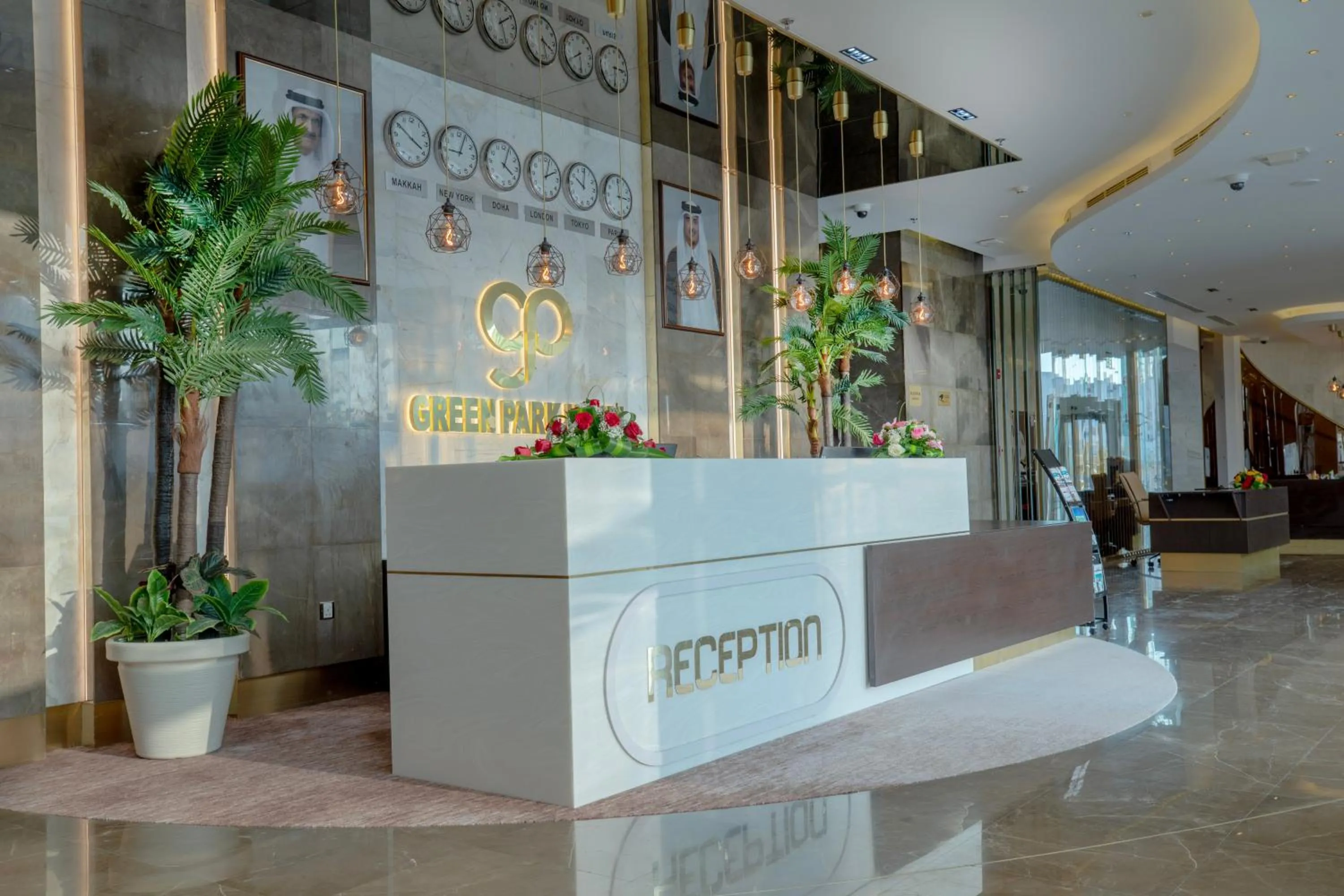 Lobby or reception in Green Park Hotel