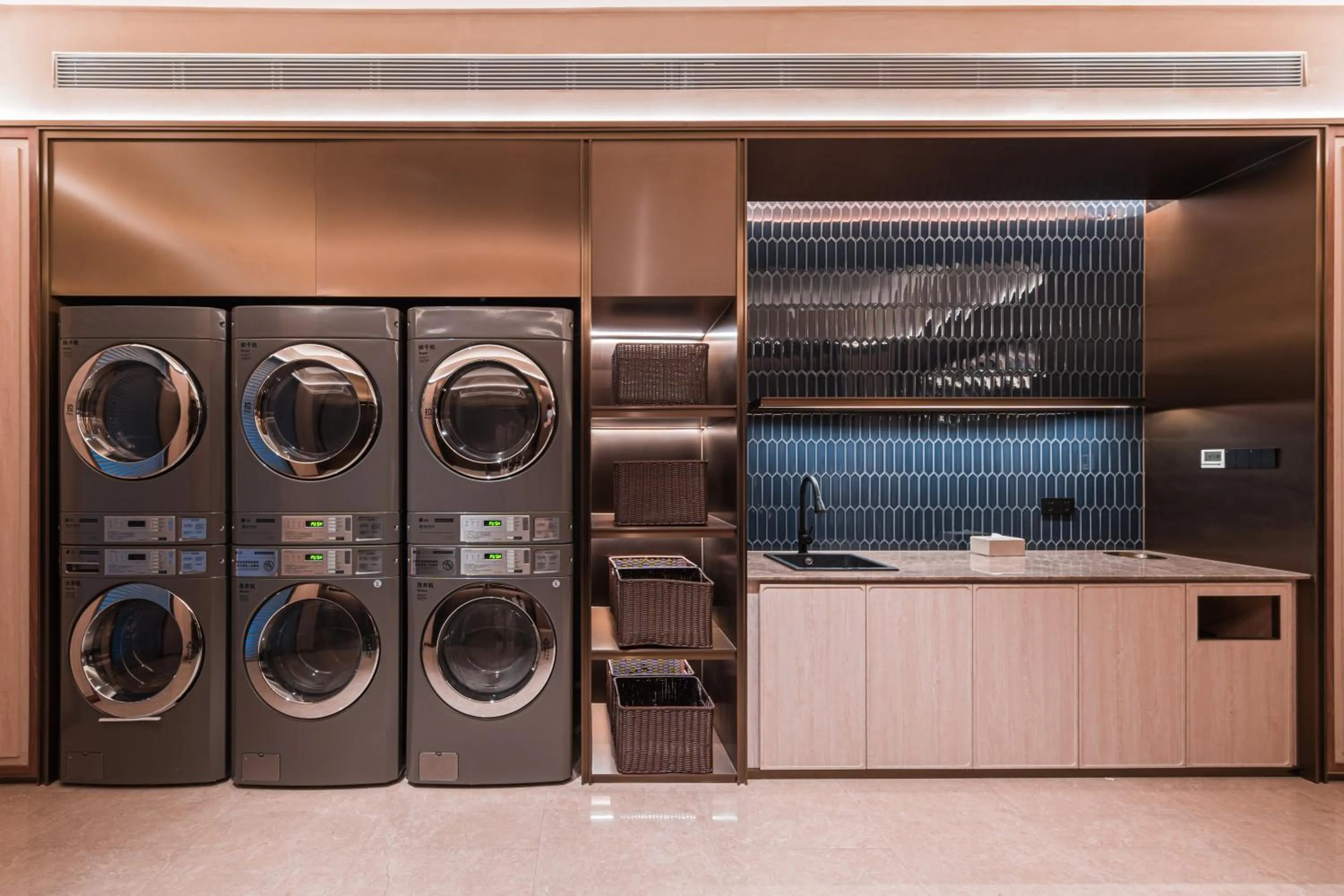 washing machine in Crystal Orange Hotel - Shenzhen Nanshan Xinhaofang Branch