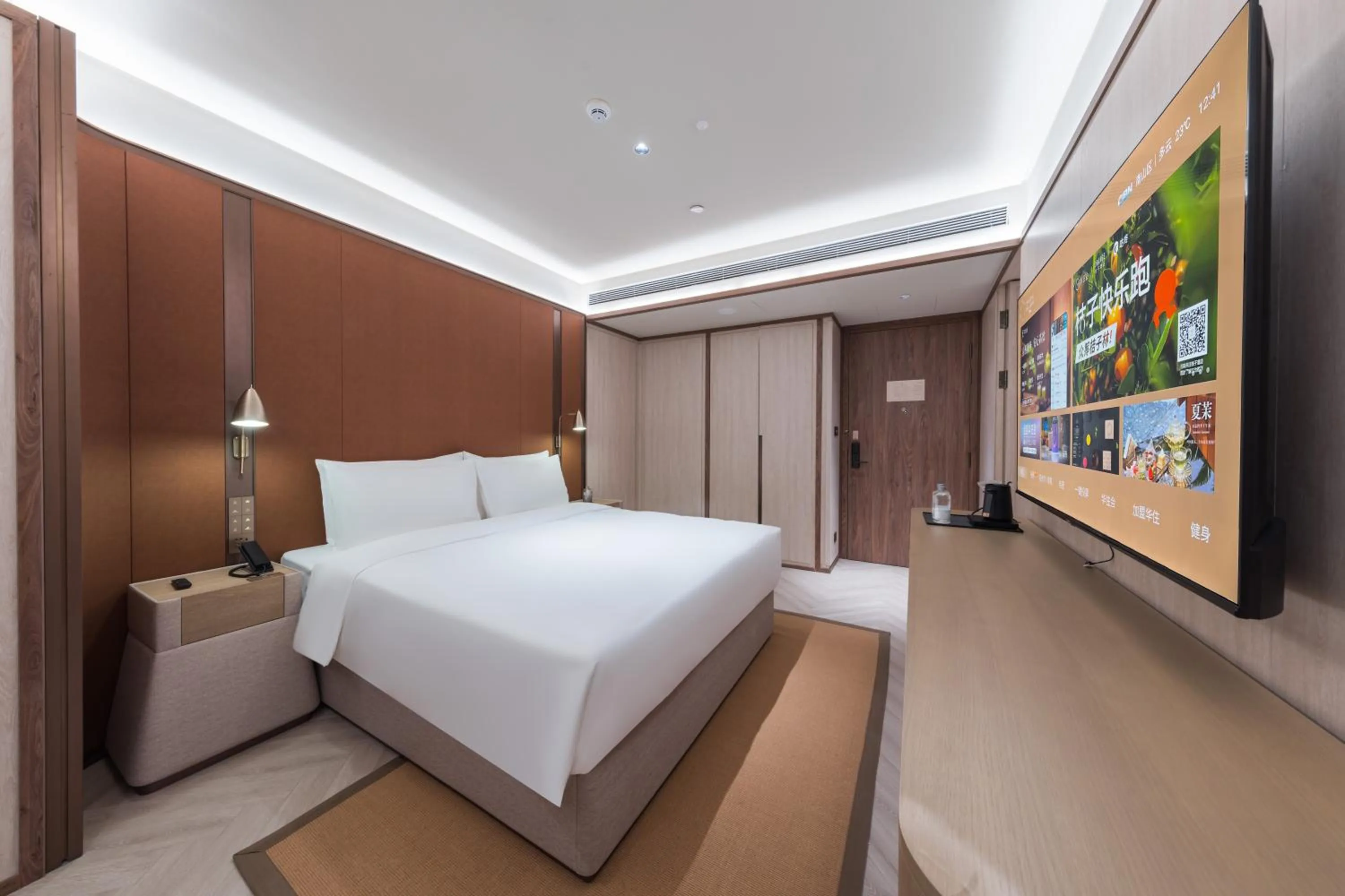 Bed in Crystal Orange Hotel - Shenzhen Nanshan Xinhaofang Branch