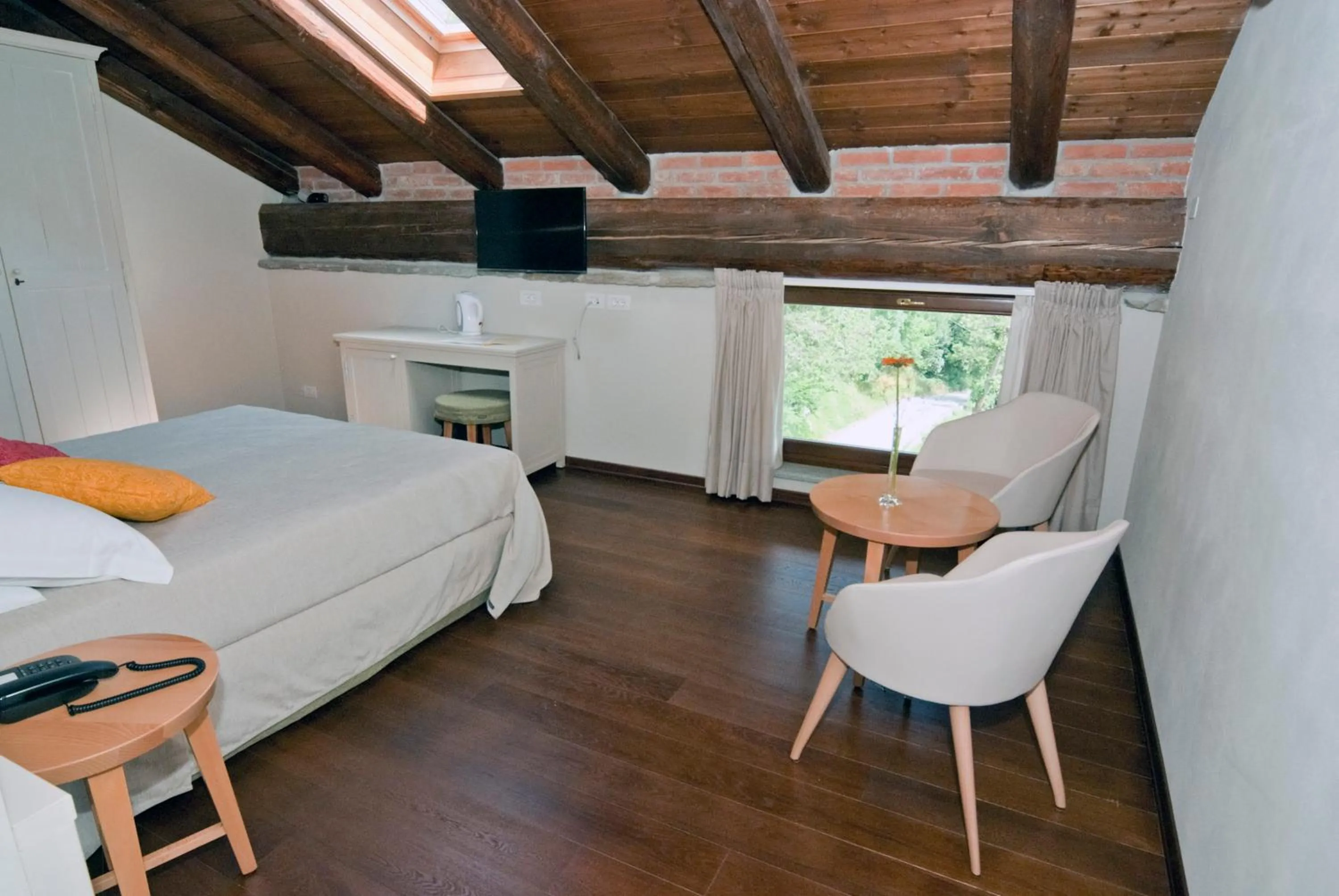 Coffee/tea facilities, Bed in Il Falco E La Volpe