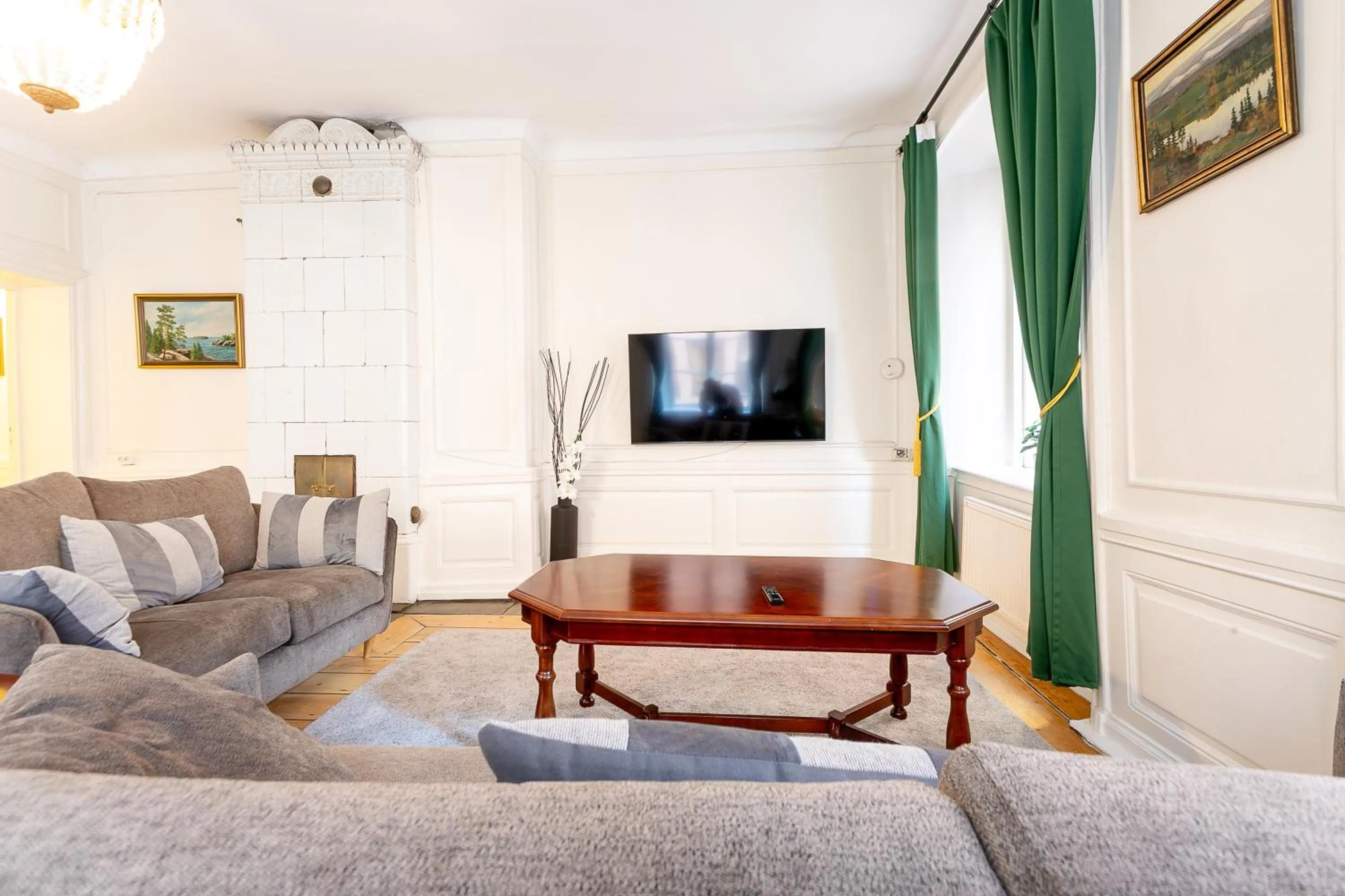 TV and multimedia in ApartDirect Gamla Stan II