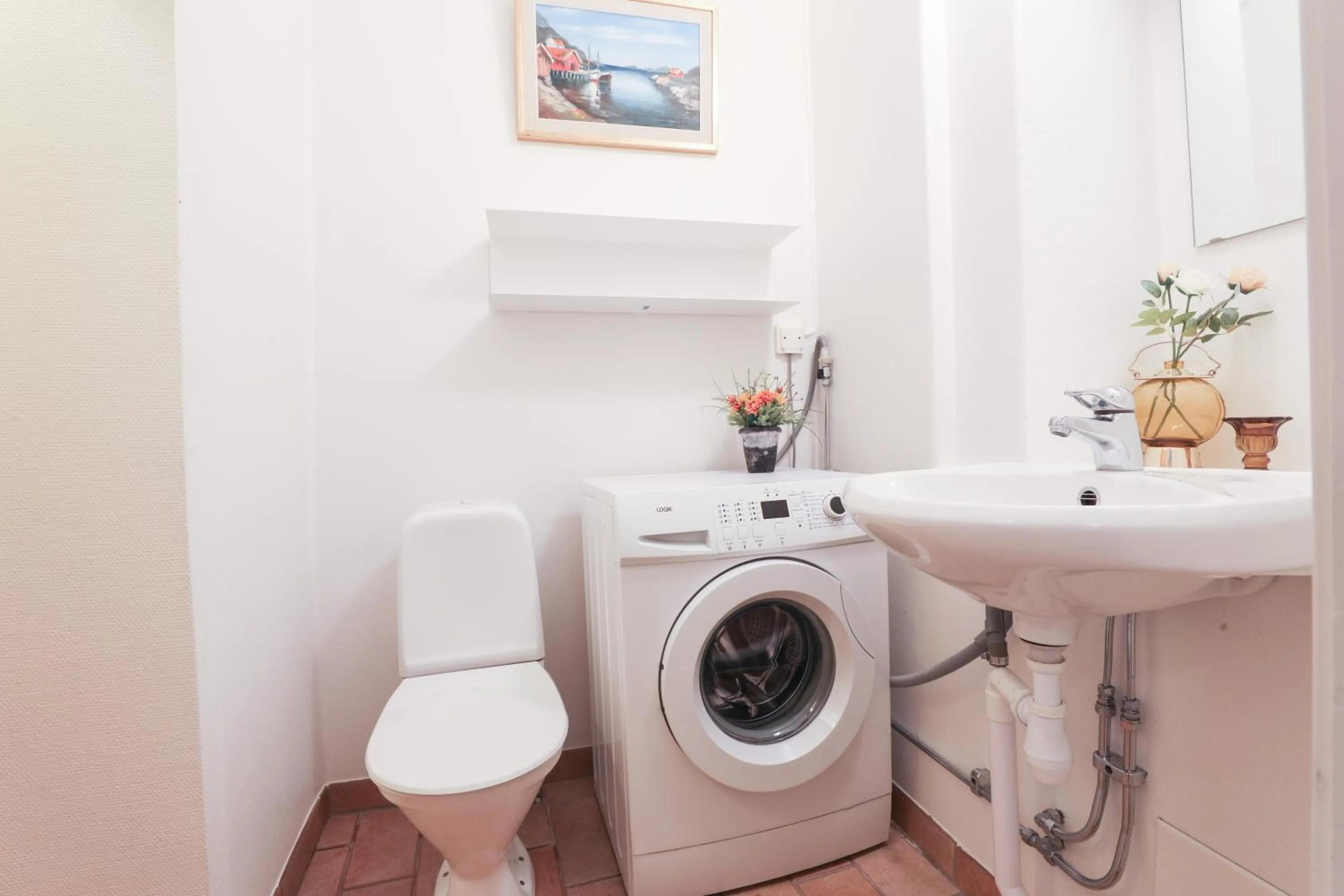 Toilet in ApartDirect Gamla Stan II