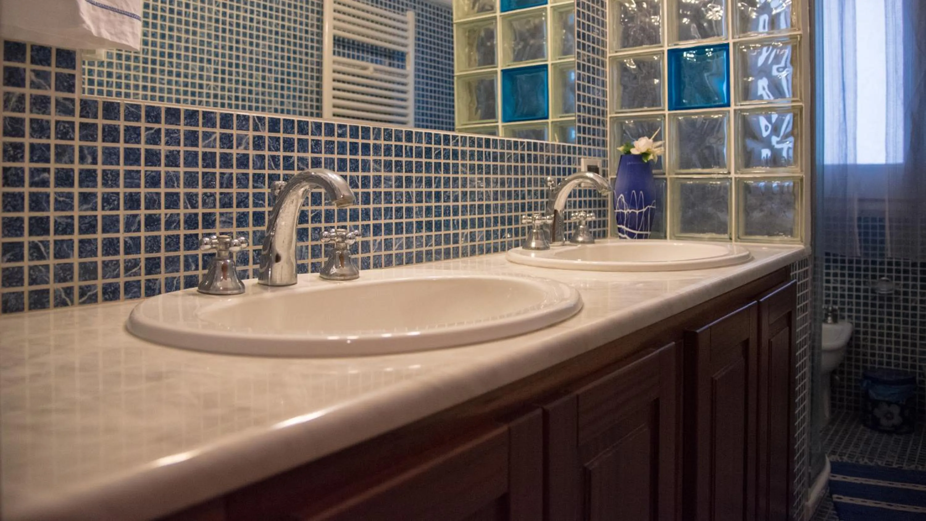 Bathroom in B&B Via Spalti 52