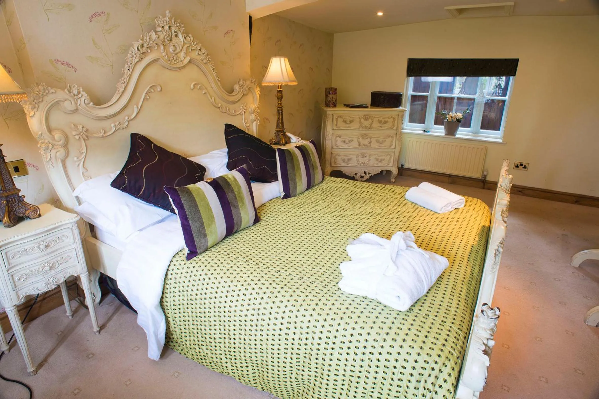 Bedroom, Bed in The Angel Hotel