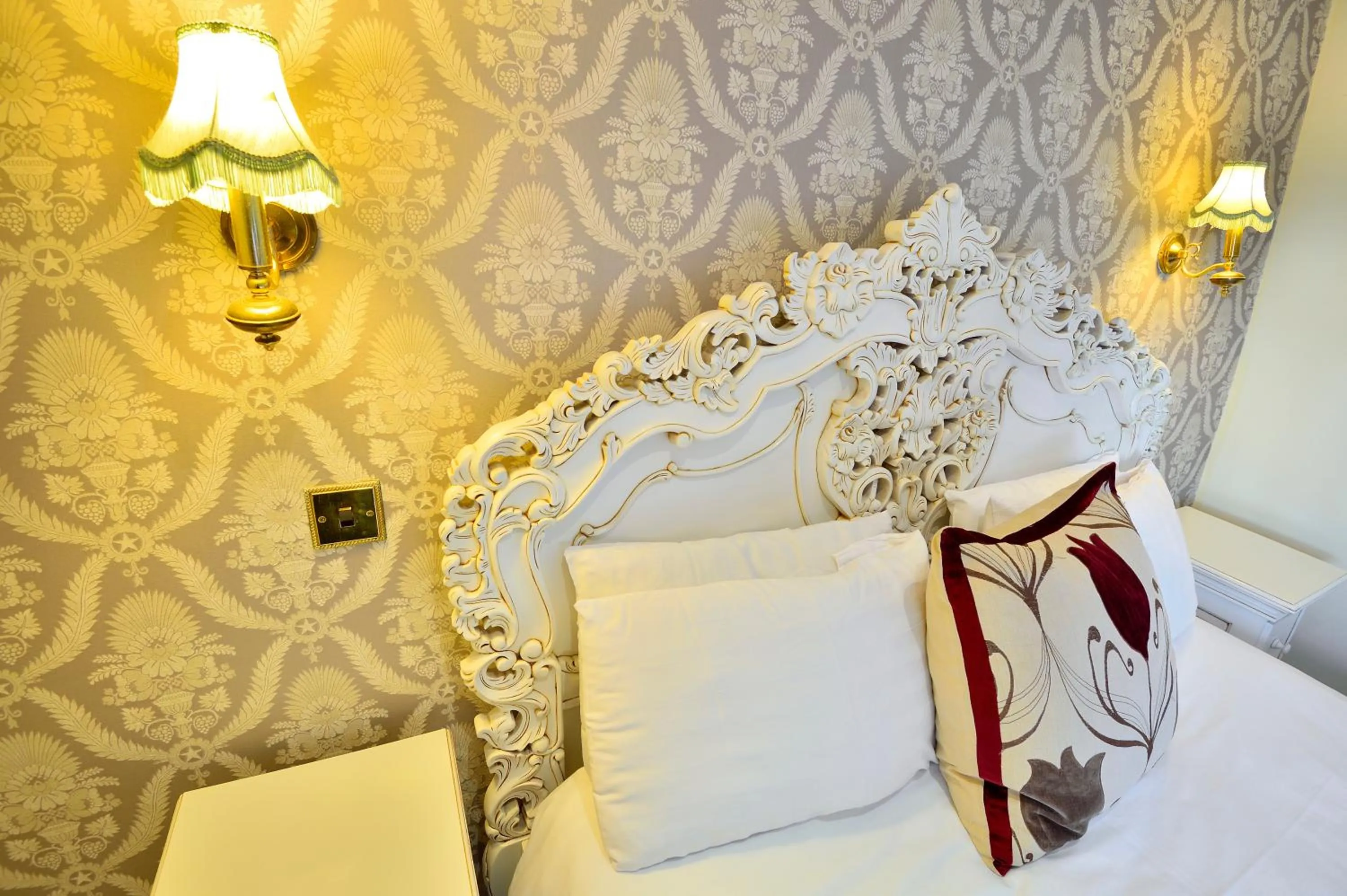 Decorative detail, Bed in The Angel Hotel