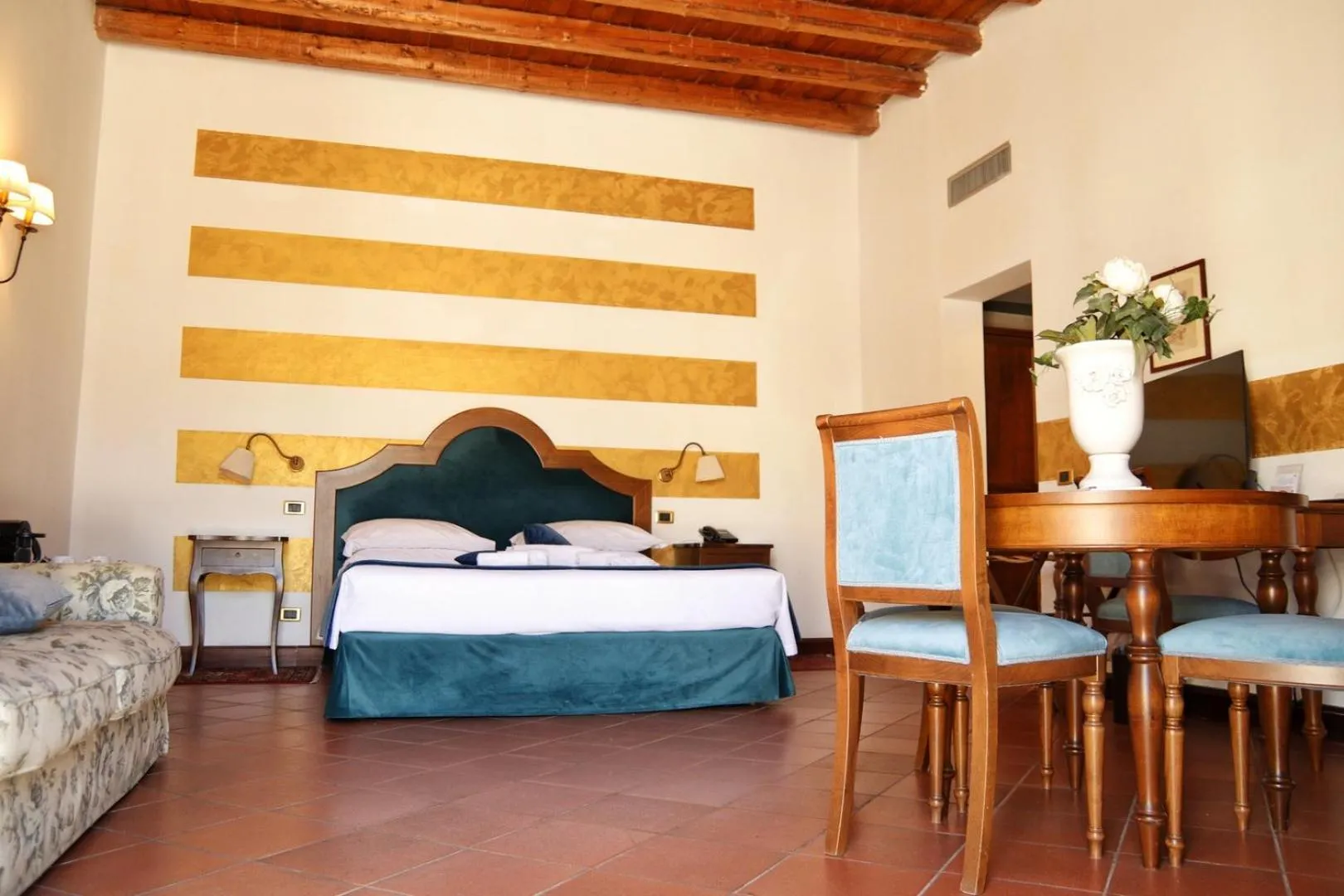Bed in Villa Lampedusa