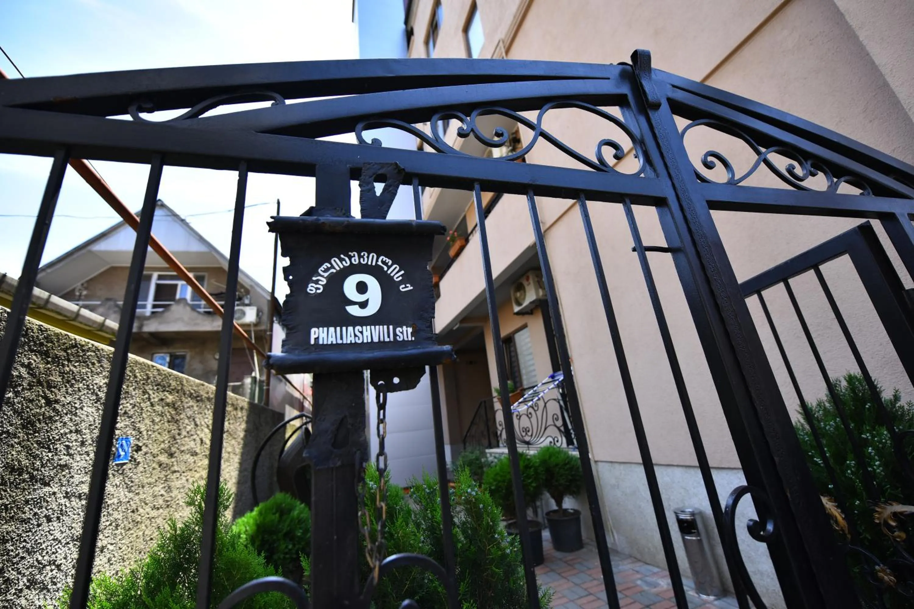 Facade/entrance in Hotel Phaliashvili