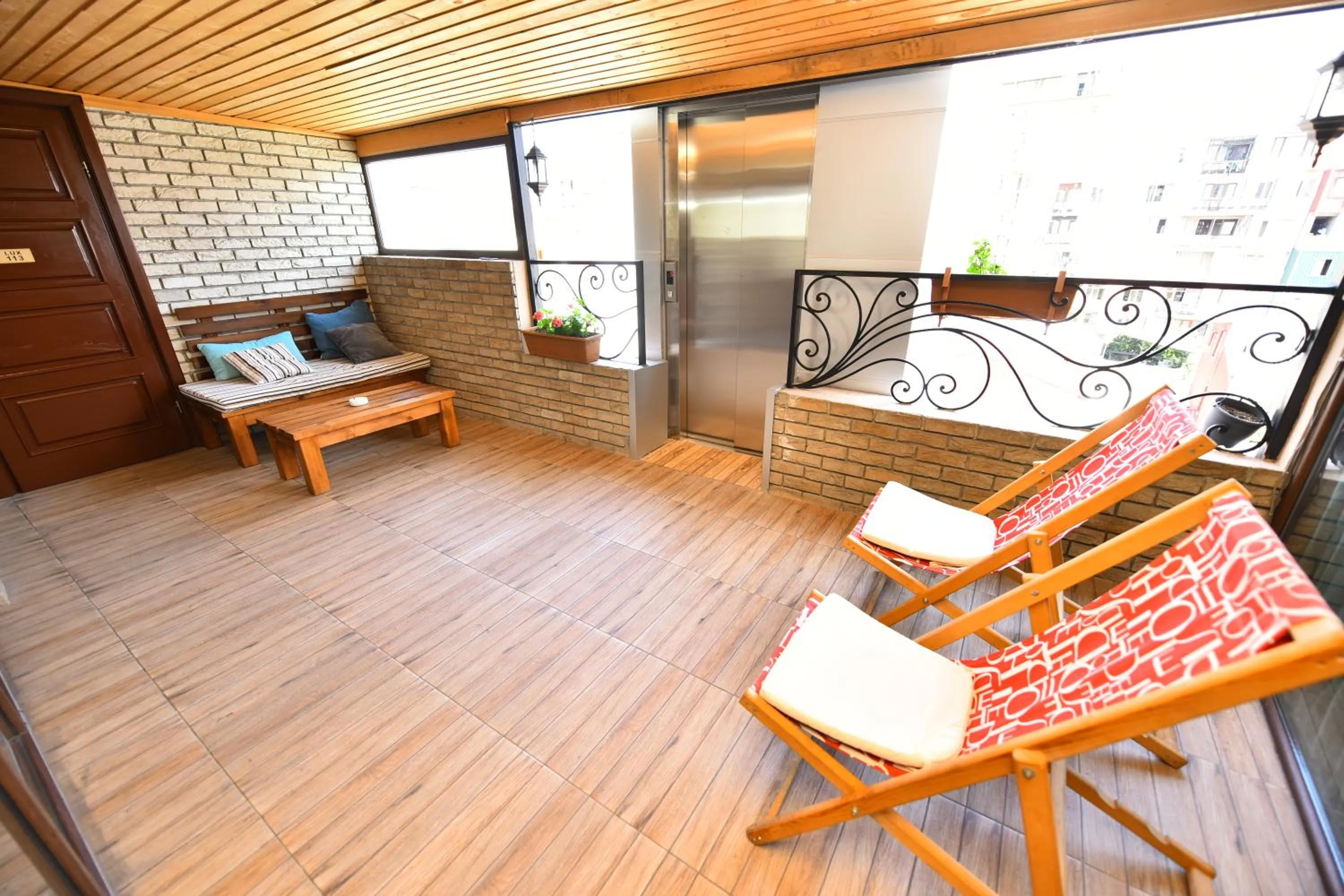 Balcony/Terrace in Hotel Phaliashvili