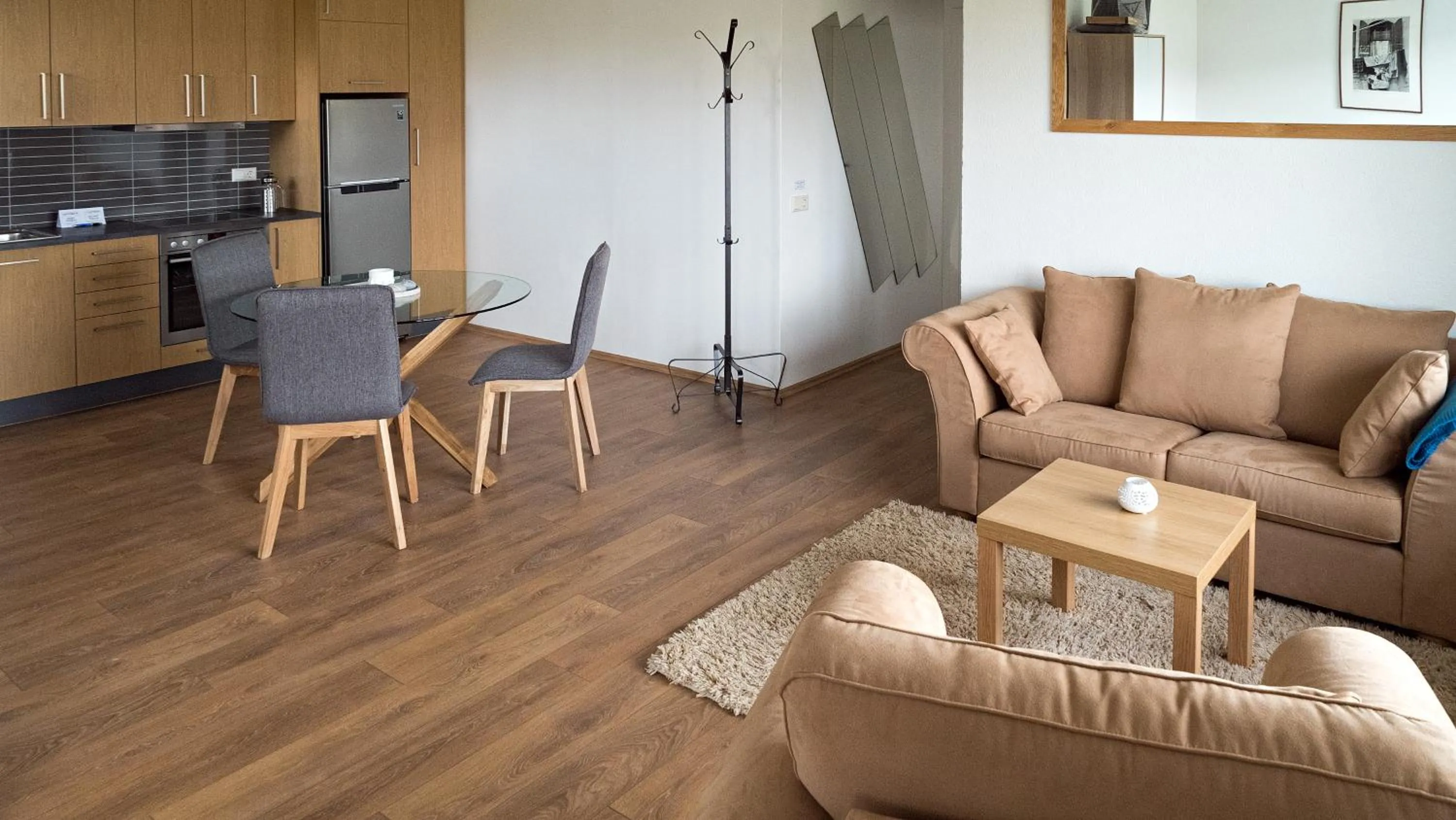 Dining area in Framtid Apartments and Holiday Homes