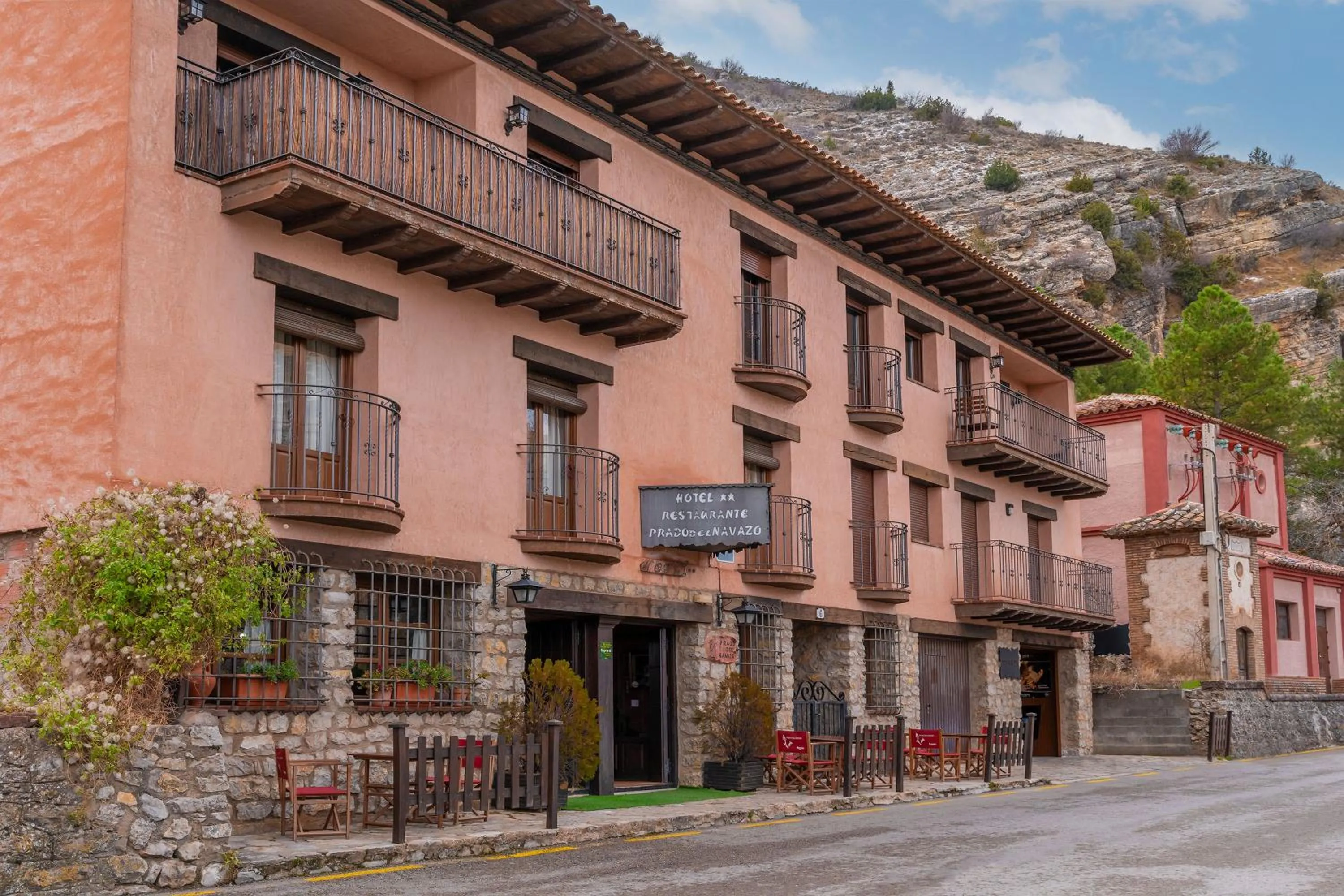 Hotel - Restaurante Prado Del Navazo