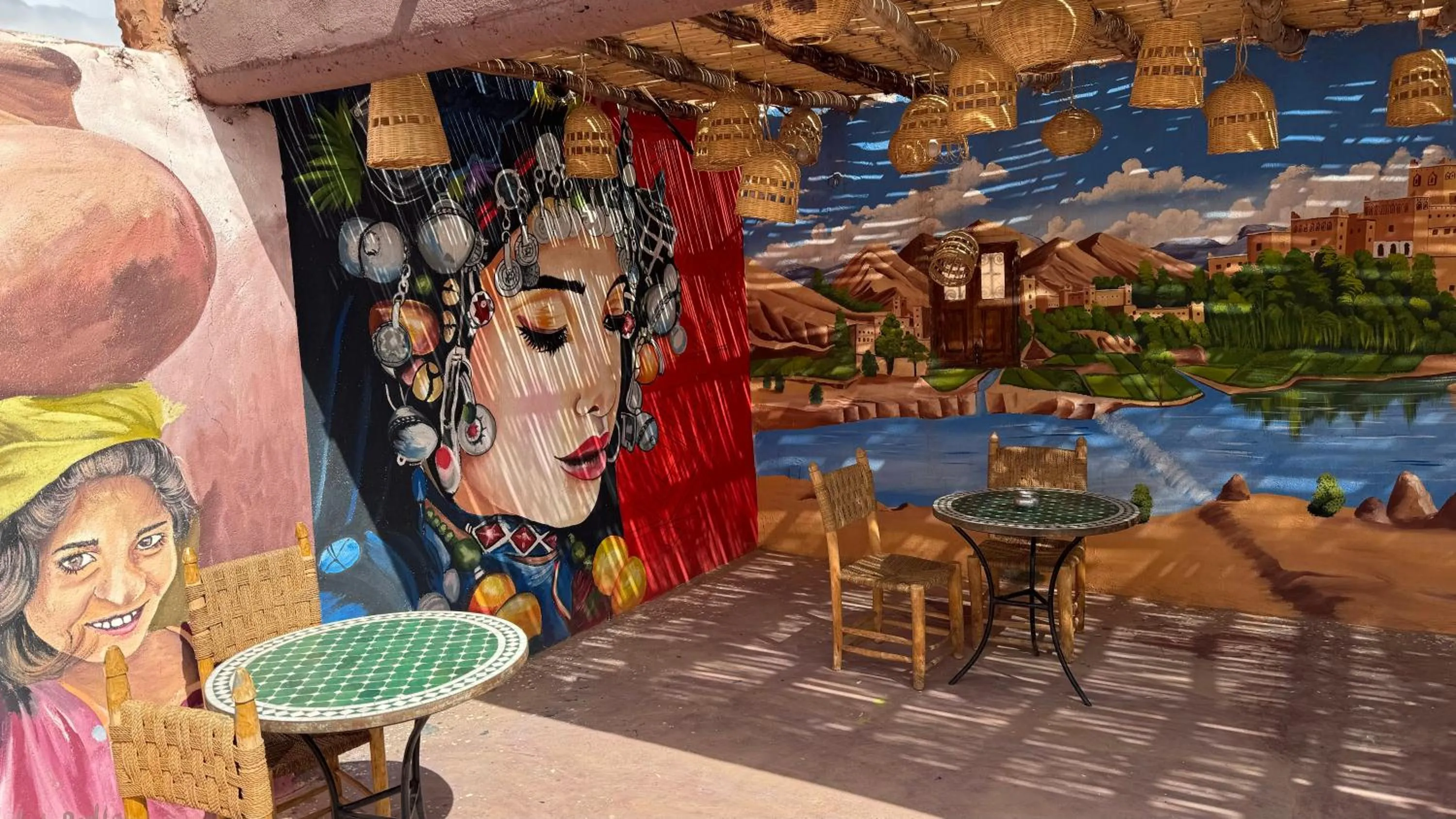 Property building in Kasbah Tigmi El Janoub