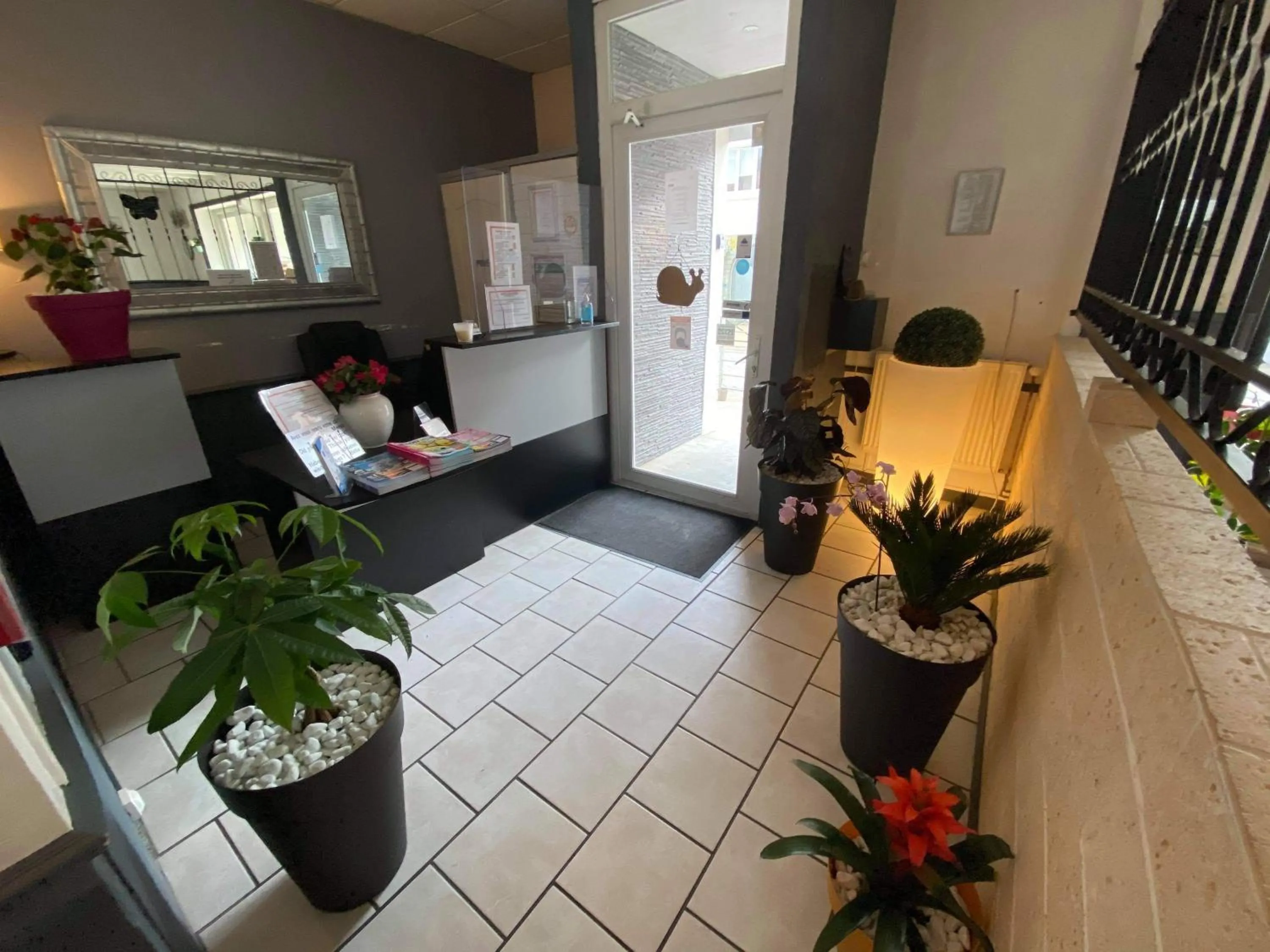 Lobby or reception in Hôtel de Nantes