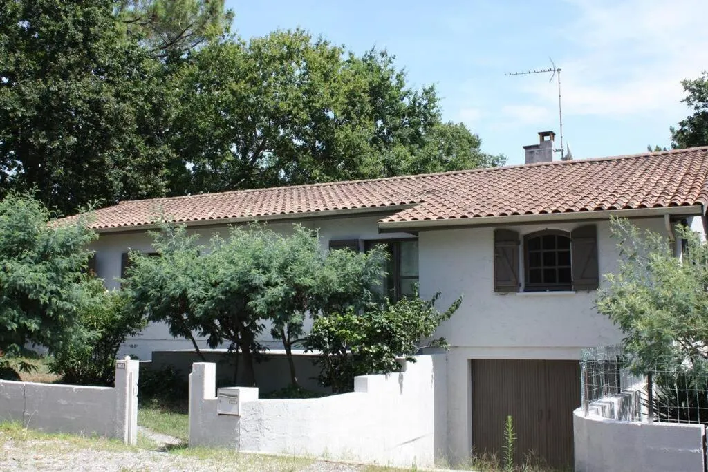 Maison à SOULAC sur Mer avec Jardin