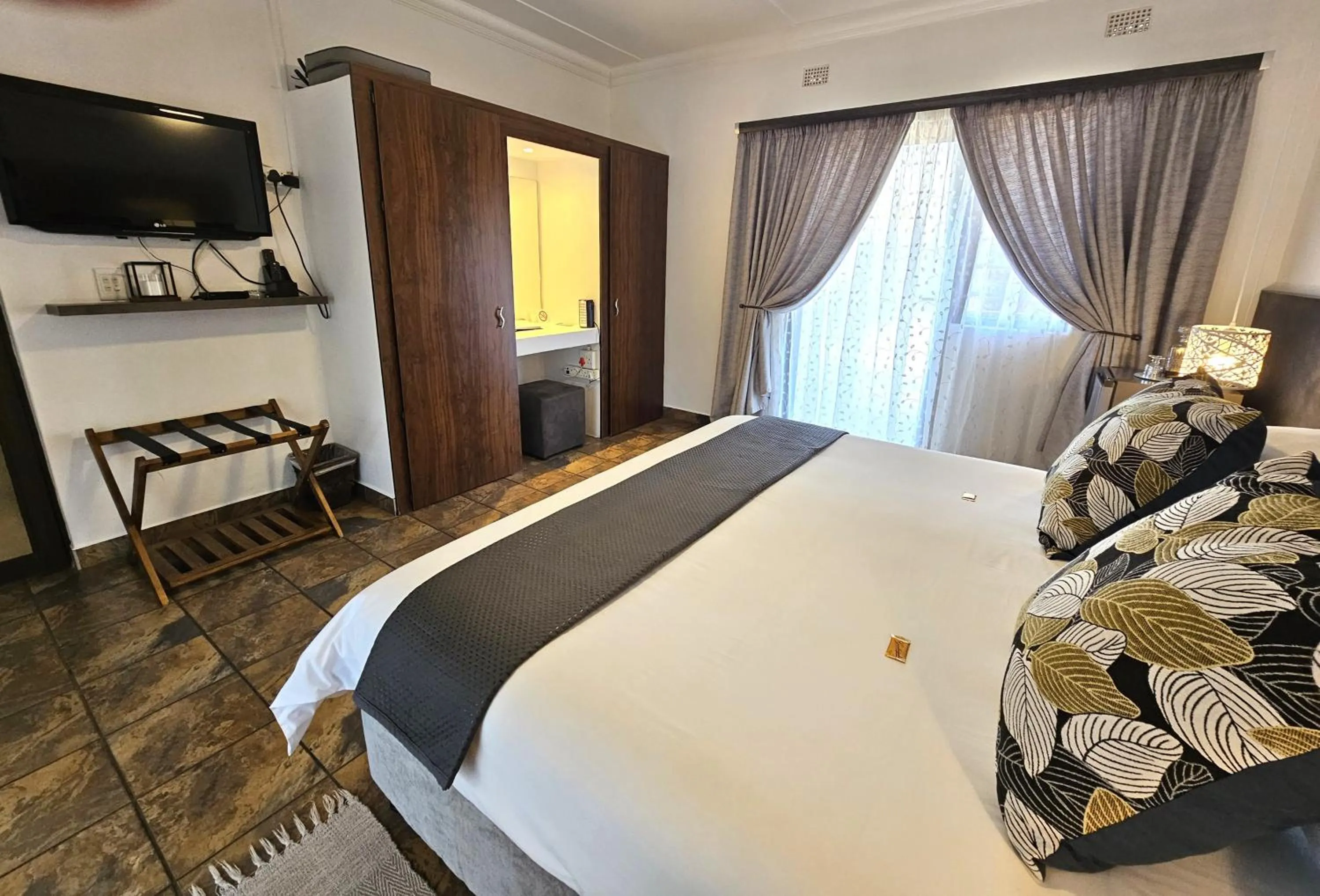 Bed in Leopard Corner Lodge