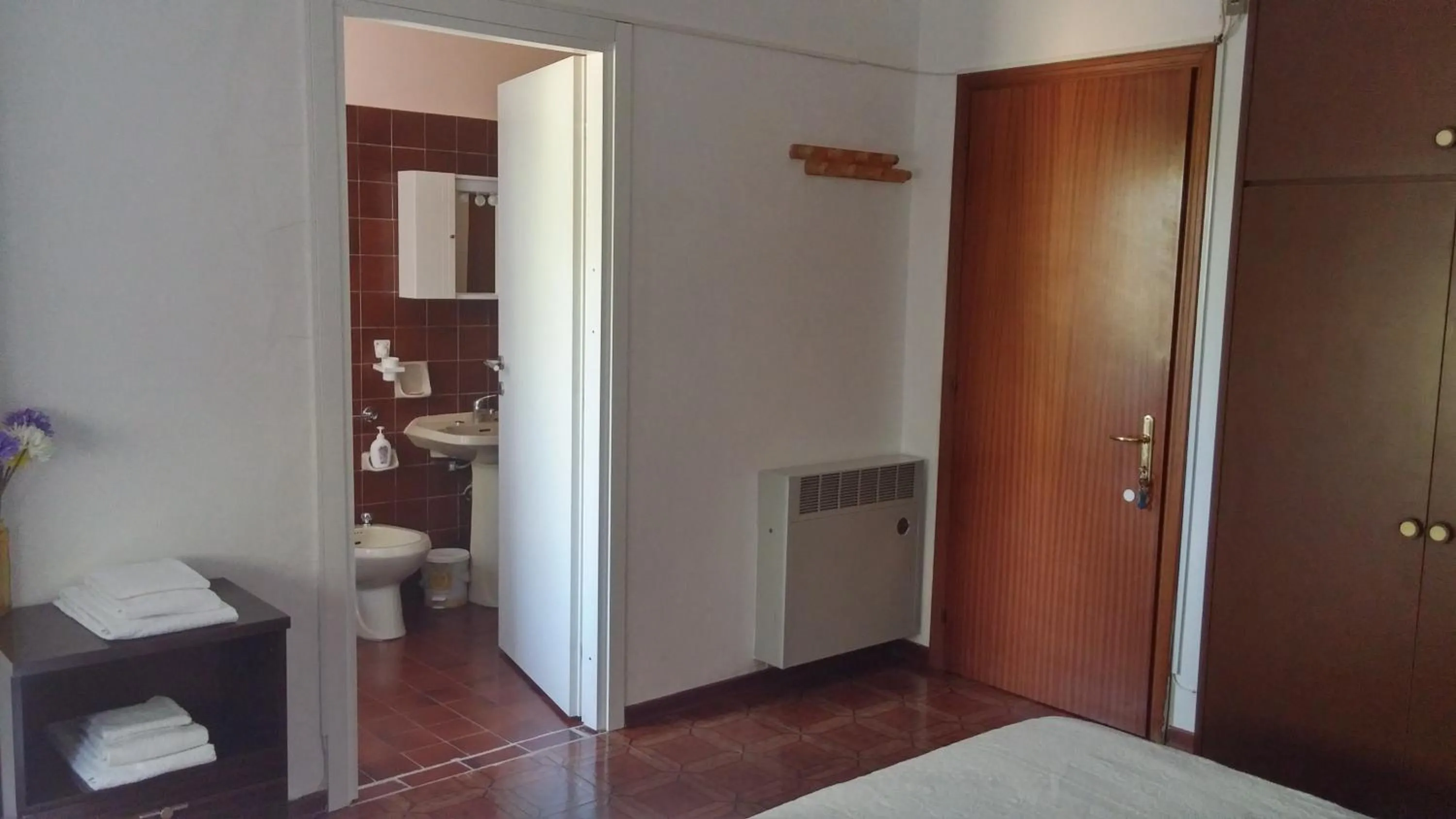 Photo of the whole room, Bed in Accogliente e ospitale B&B