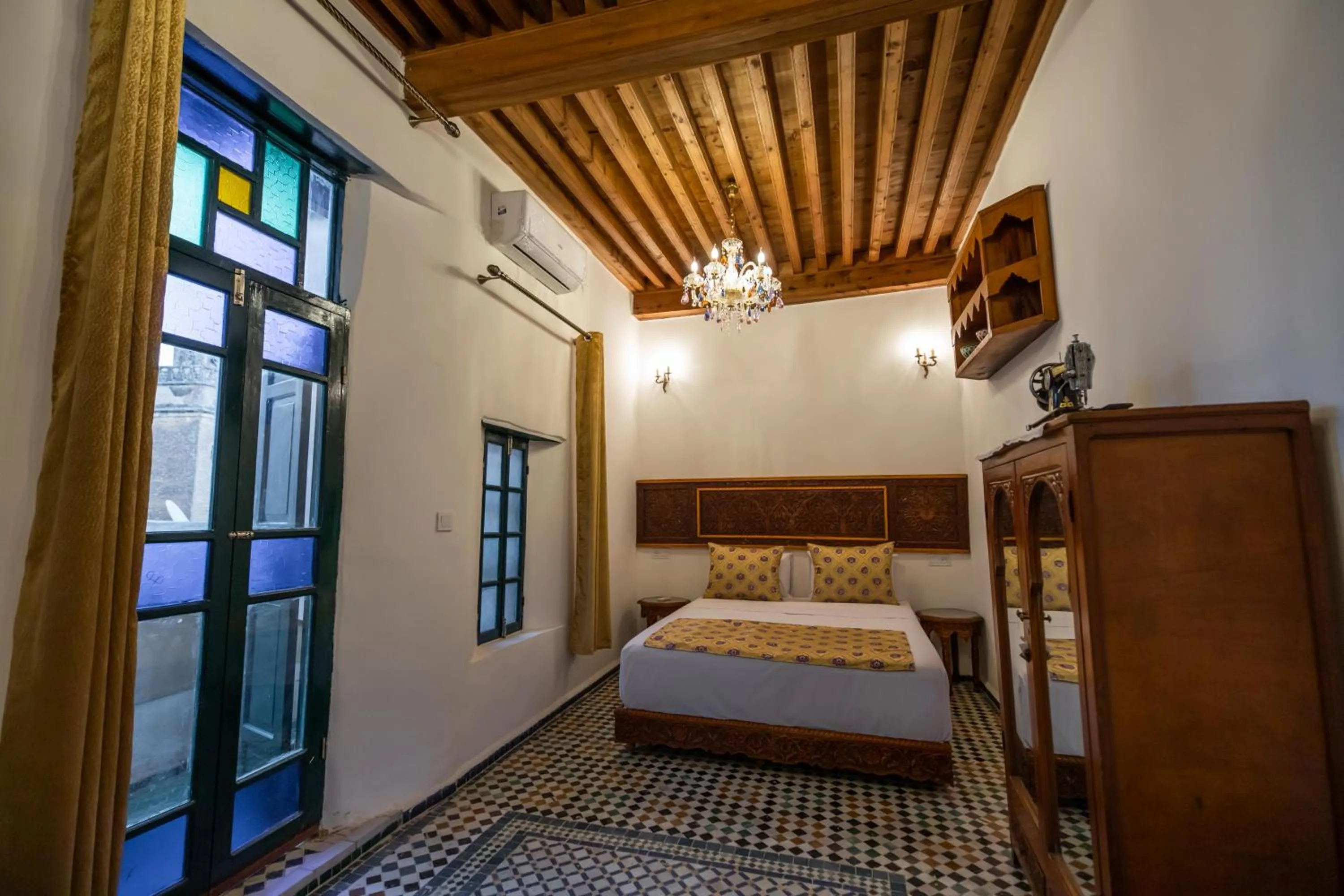 Photo of the whole room, Bed in Dar Usham Fes Luxury Guest House